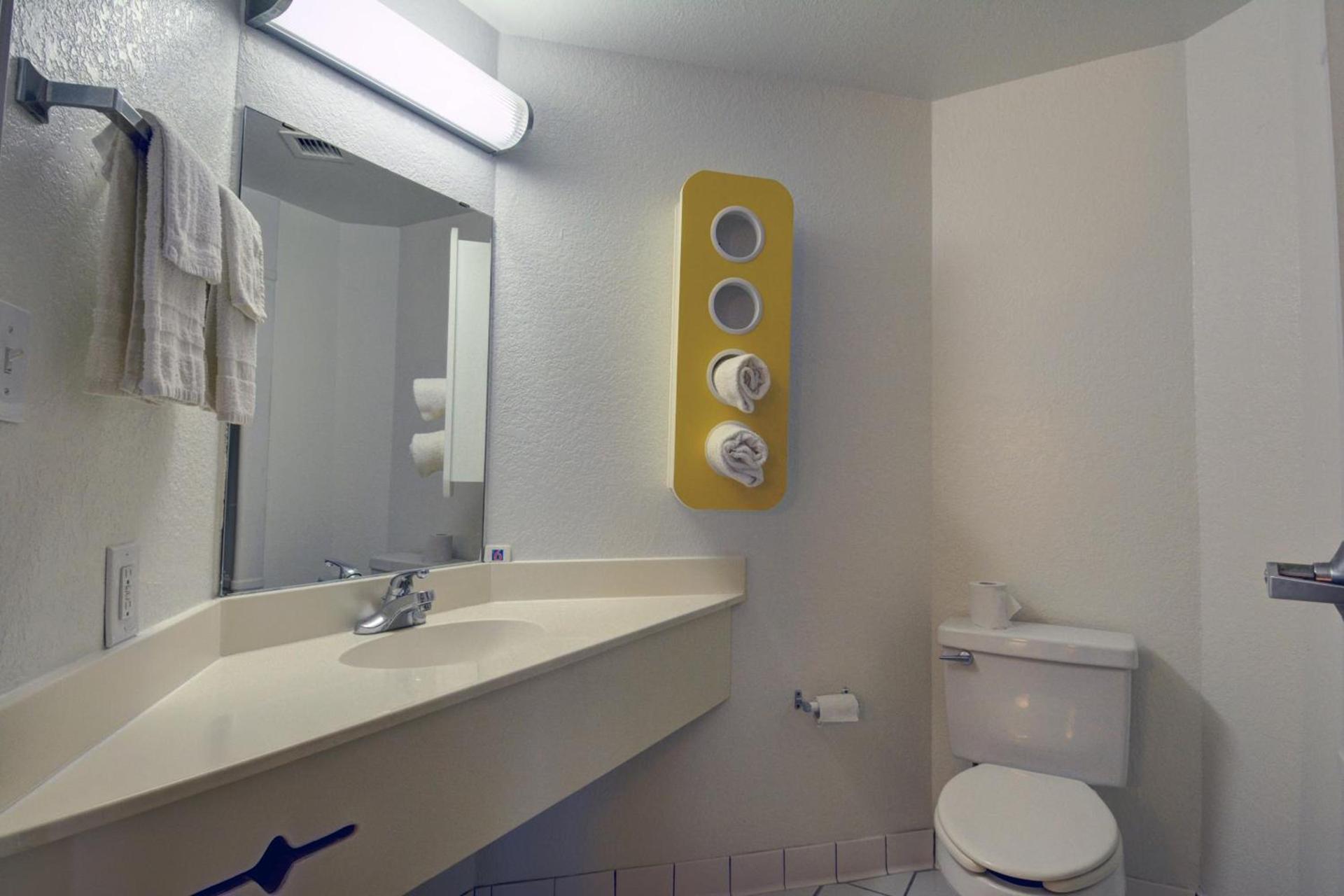 Motel 6-Denison, TX photo 53