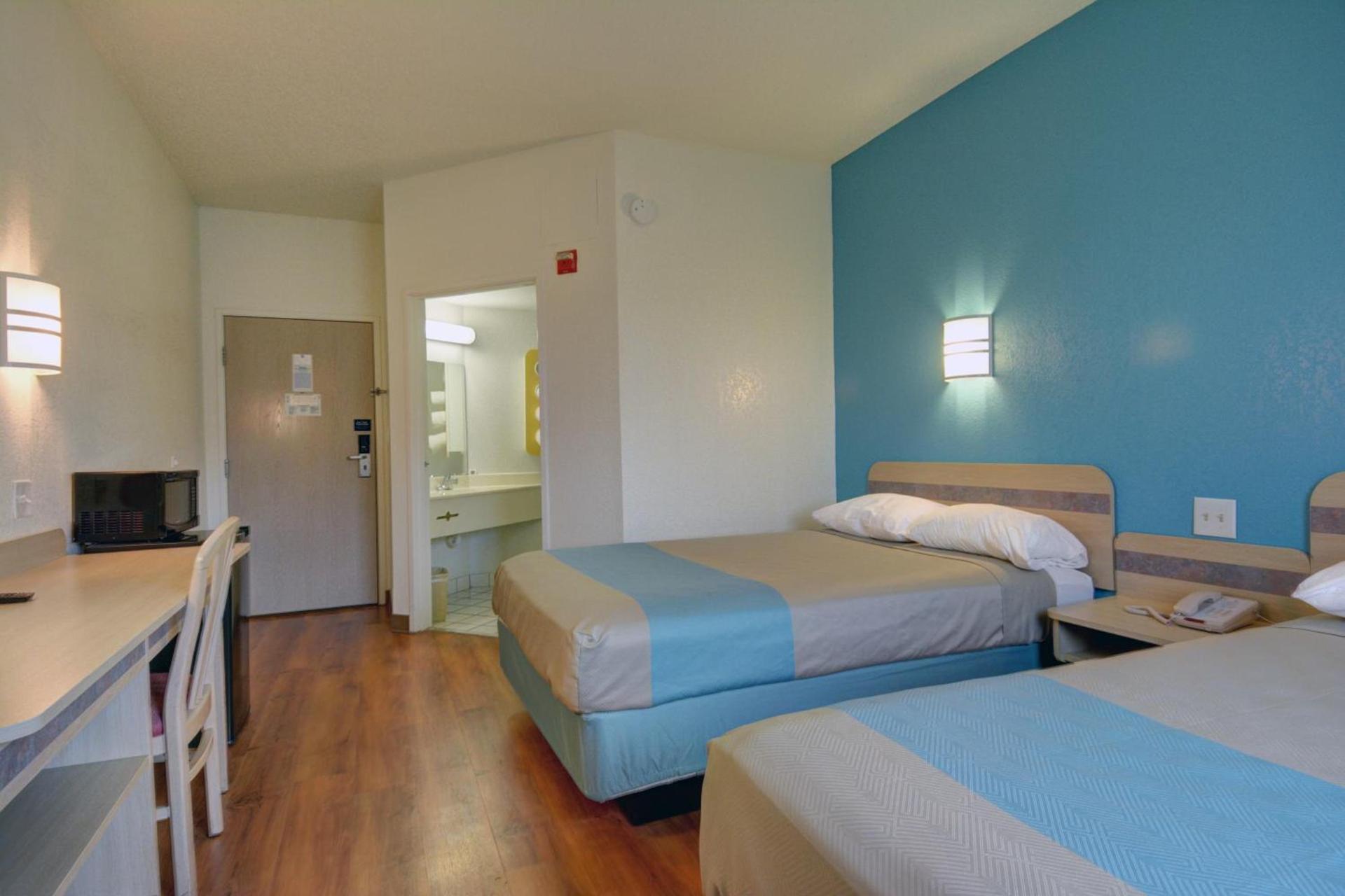 Motel 6-Denison, TX photo 39