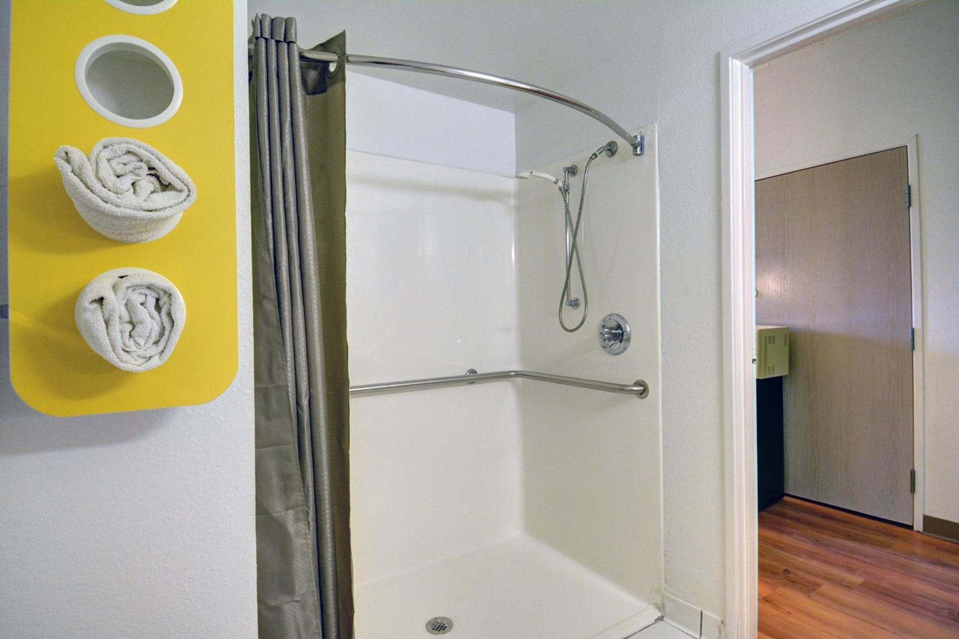Motel 6-Denison, TX photo 58