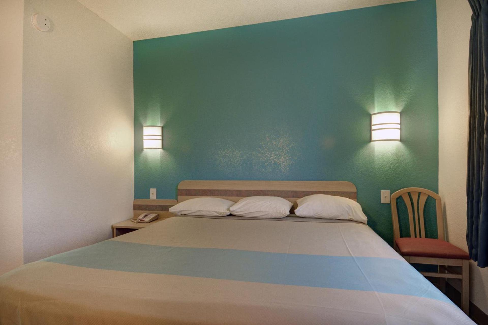 Motel 6-Denison, TX photo 33