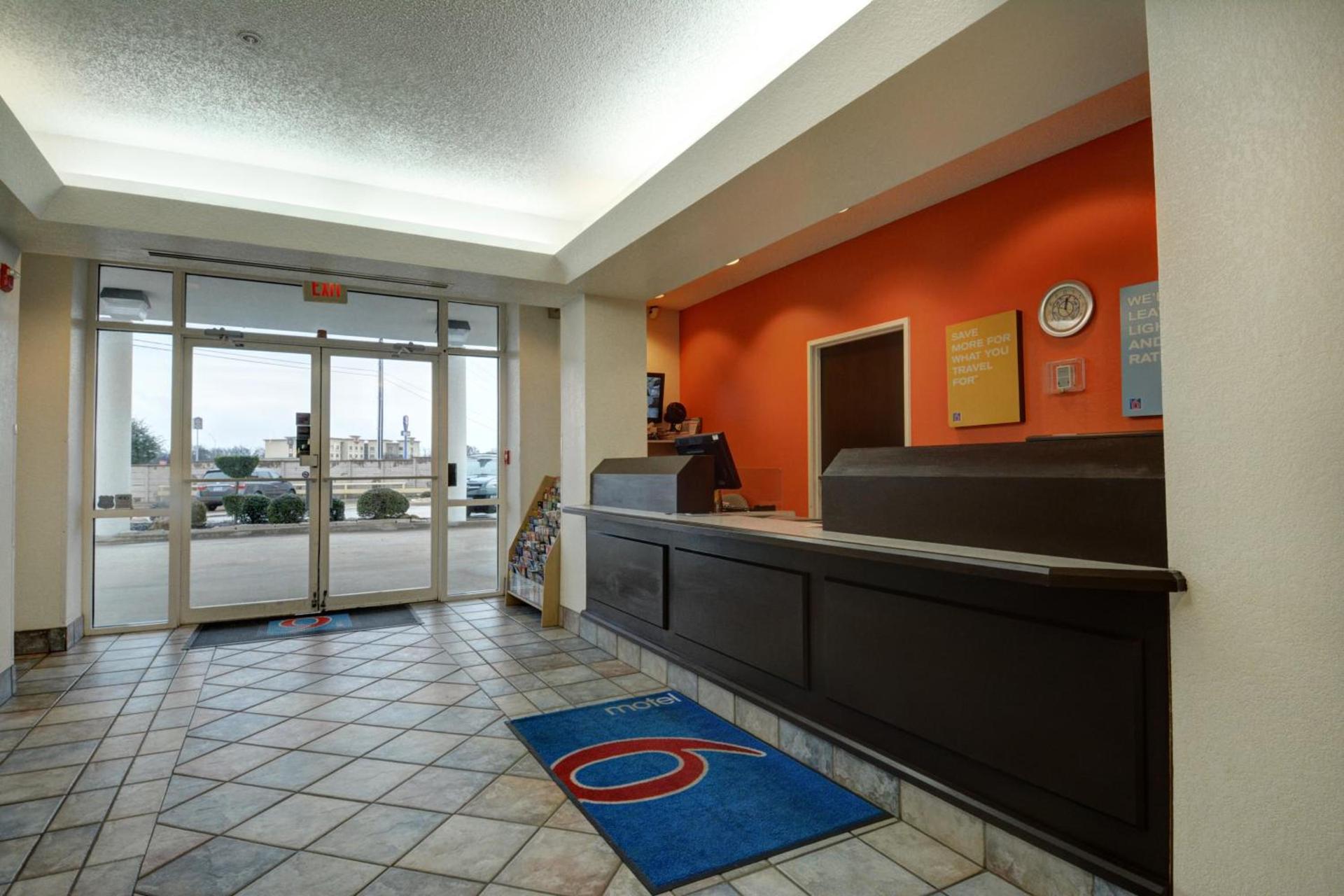 Motel 6-Denison, TX photo 32