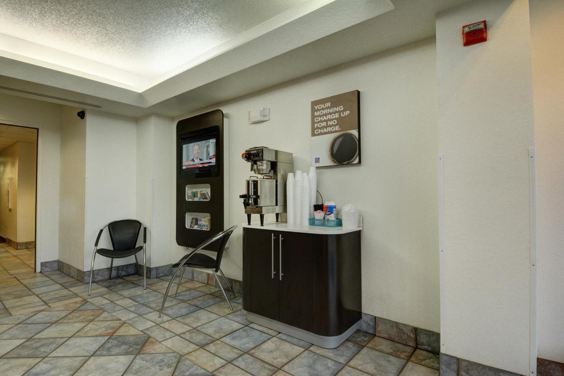 Motel 6-Denison, TX photo 55