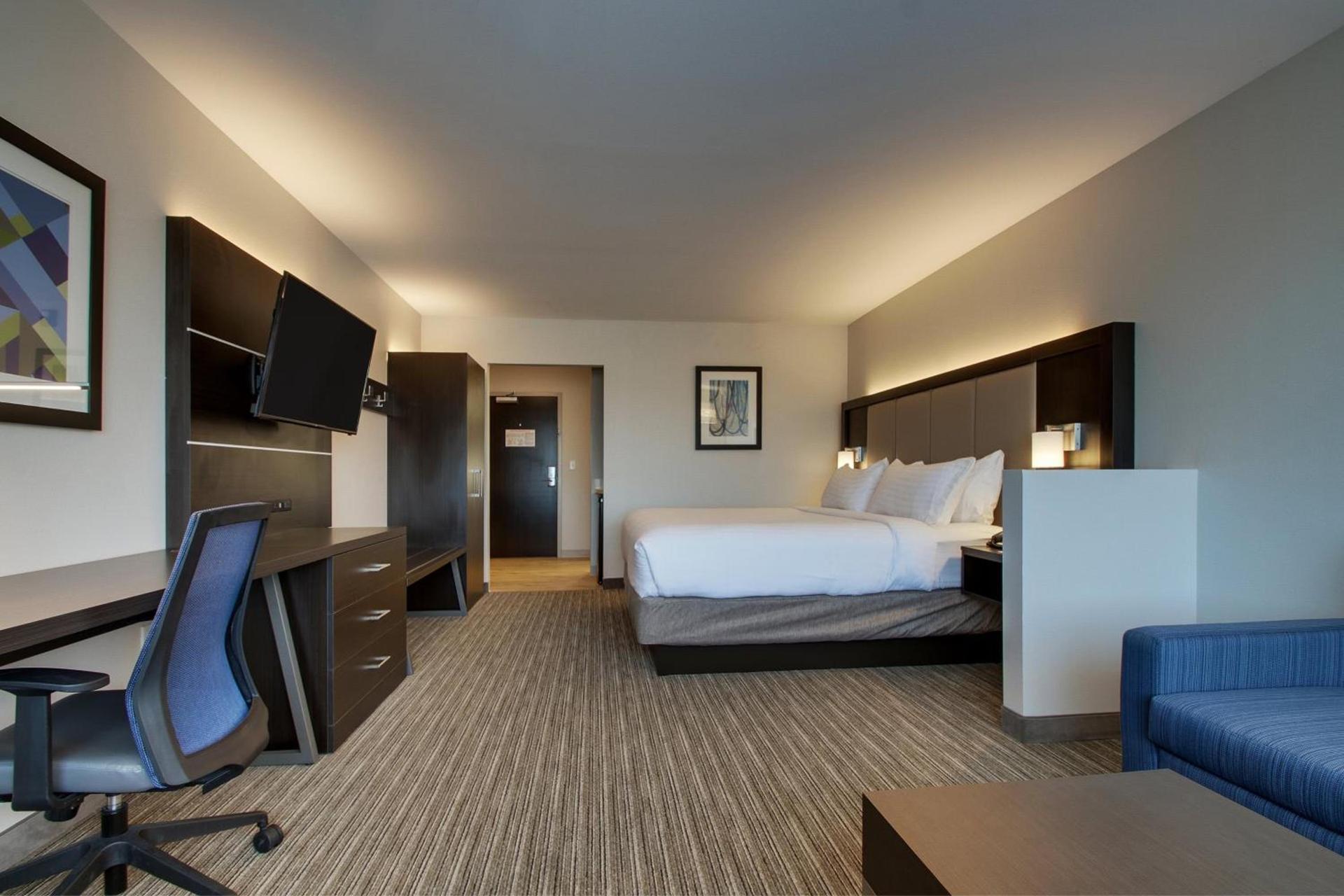Holiday Inn Express & Suites - Mount Vernon by IHG photo 49