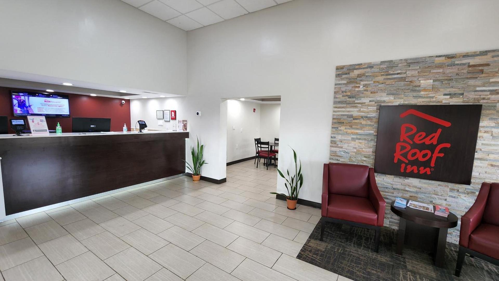 Red Roof Inn Perry photo 3