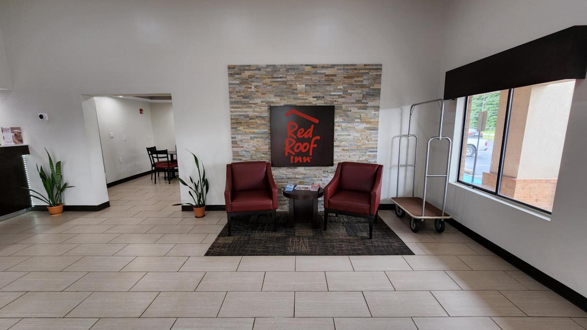 Red Roof Inn Perry photo 4