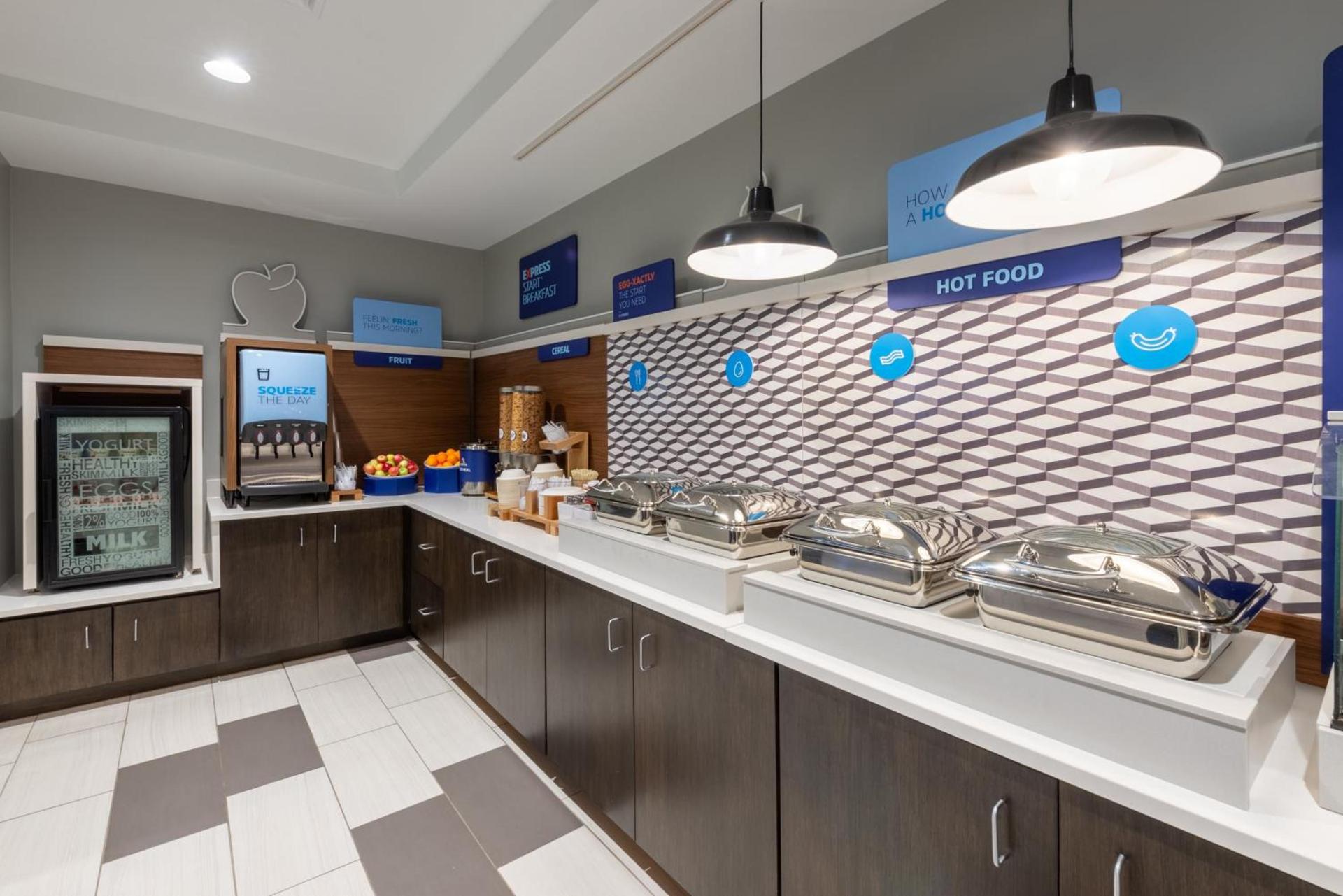 Holiday Inn Express State College at Williamsburg Square by IHG photo 27