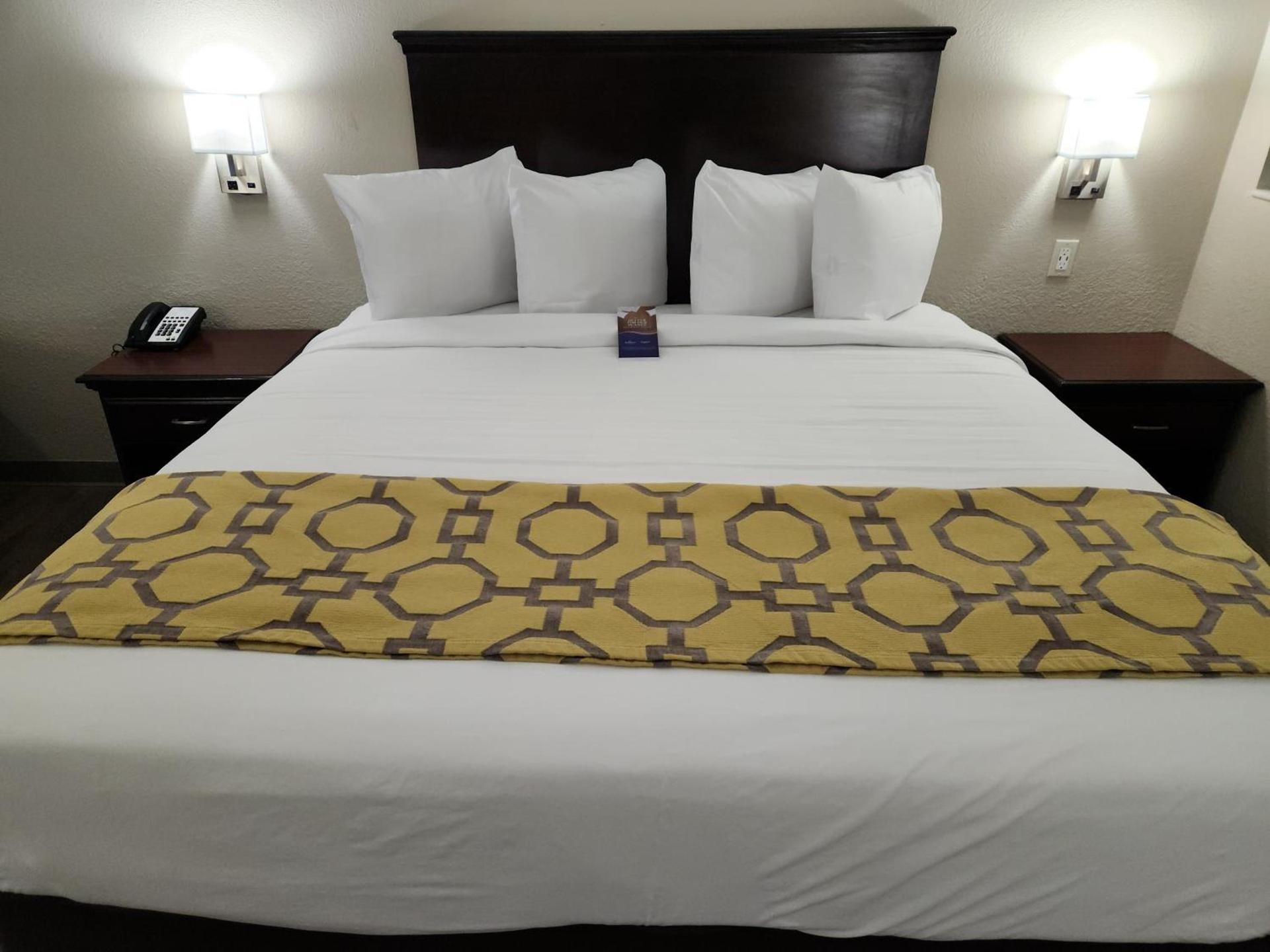 Baymont by Wyndham Houston Brookhollow photo 78