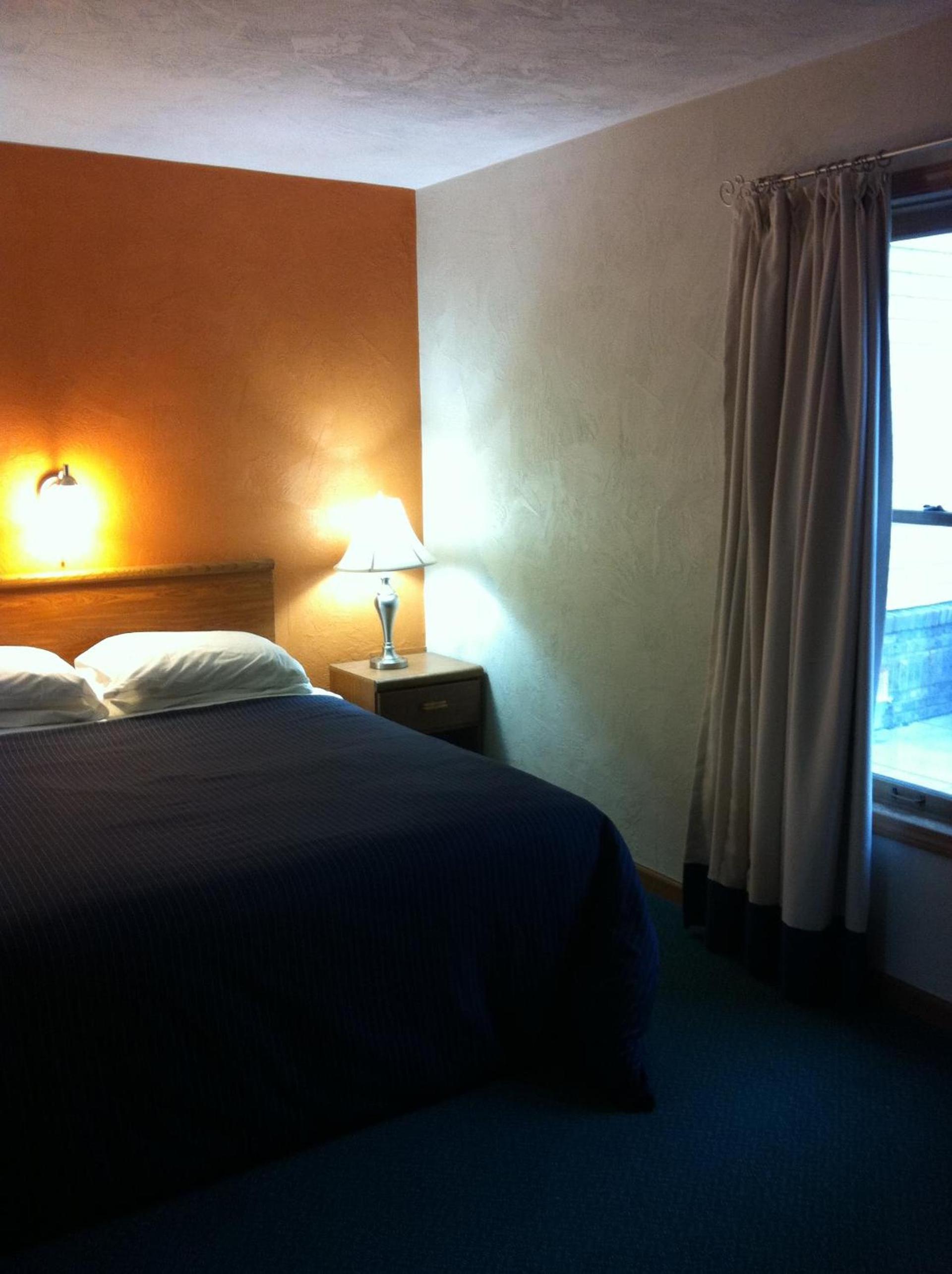 East Street Inn & Suites photo 4