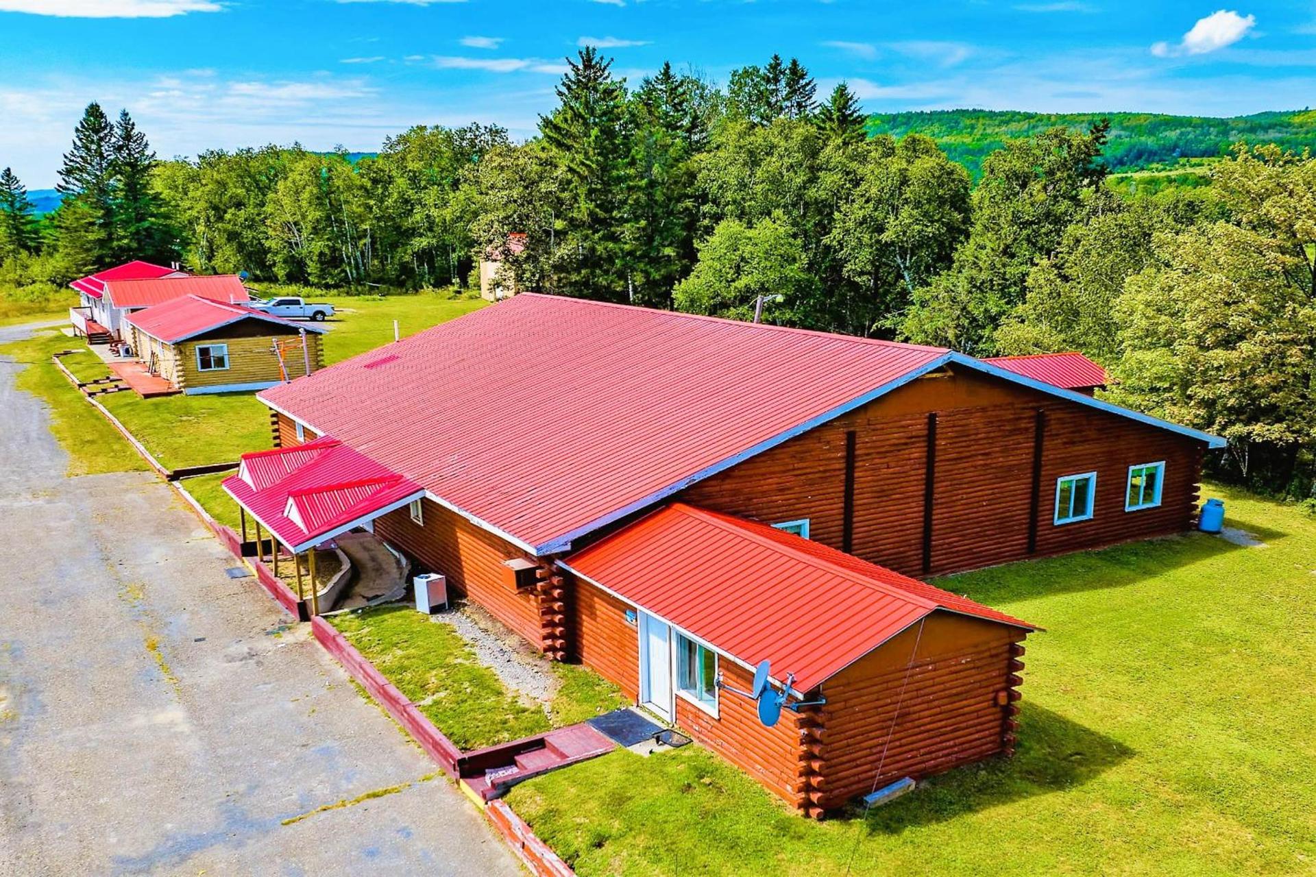 Love Hotels St John River by OYO at Fort Kent ME photo 1