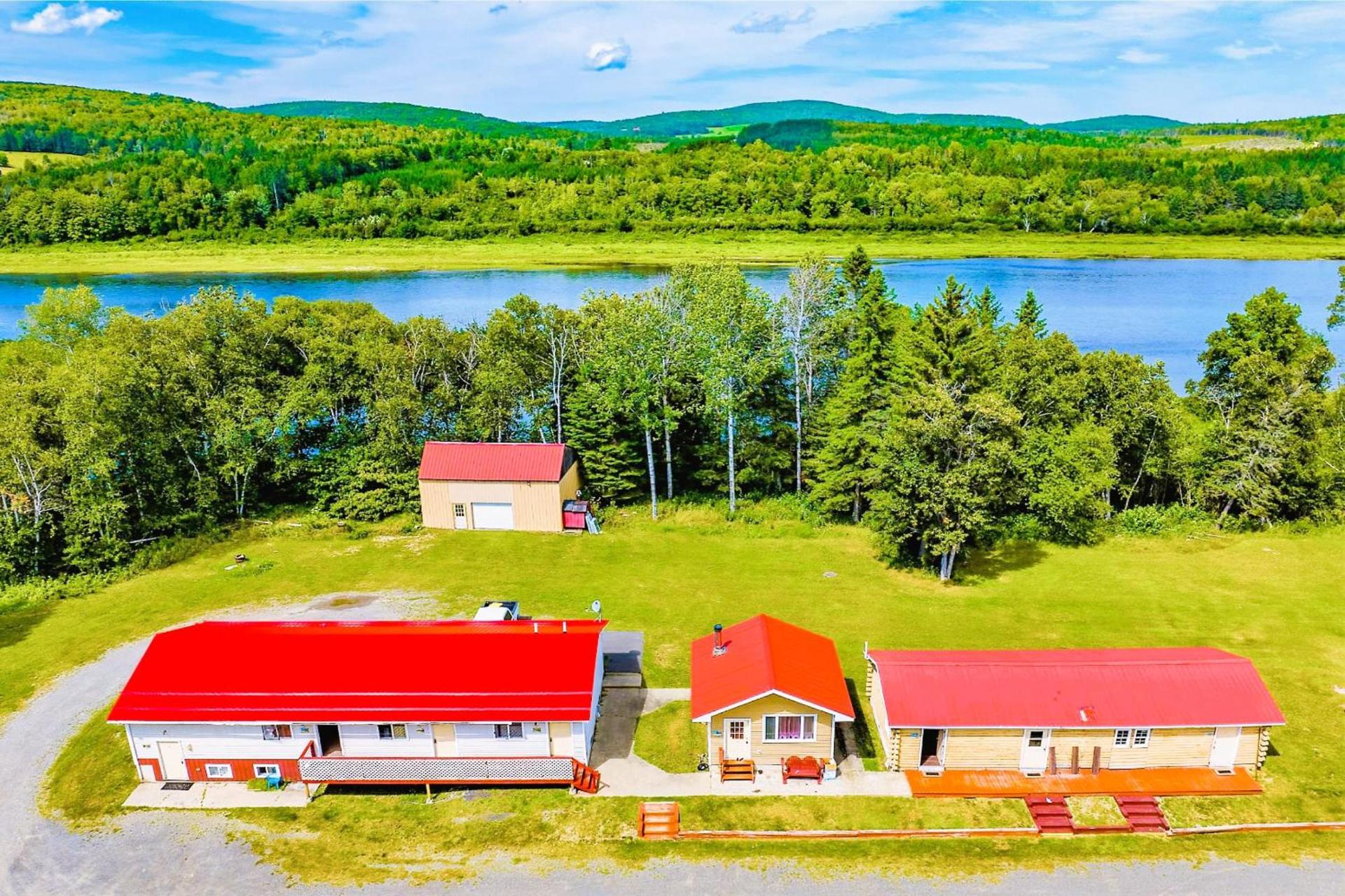 Love Hotels St John River by OYO at Fort Kent ME photo 5