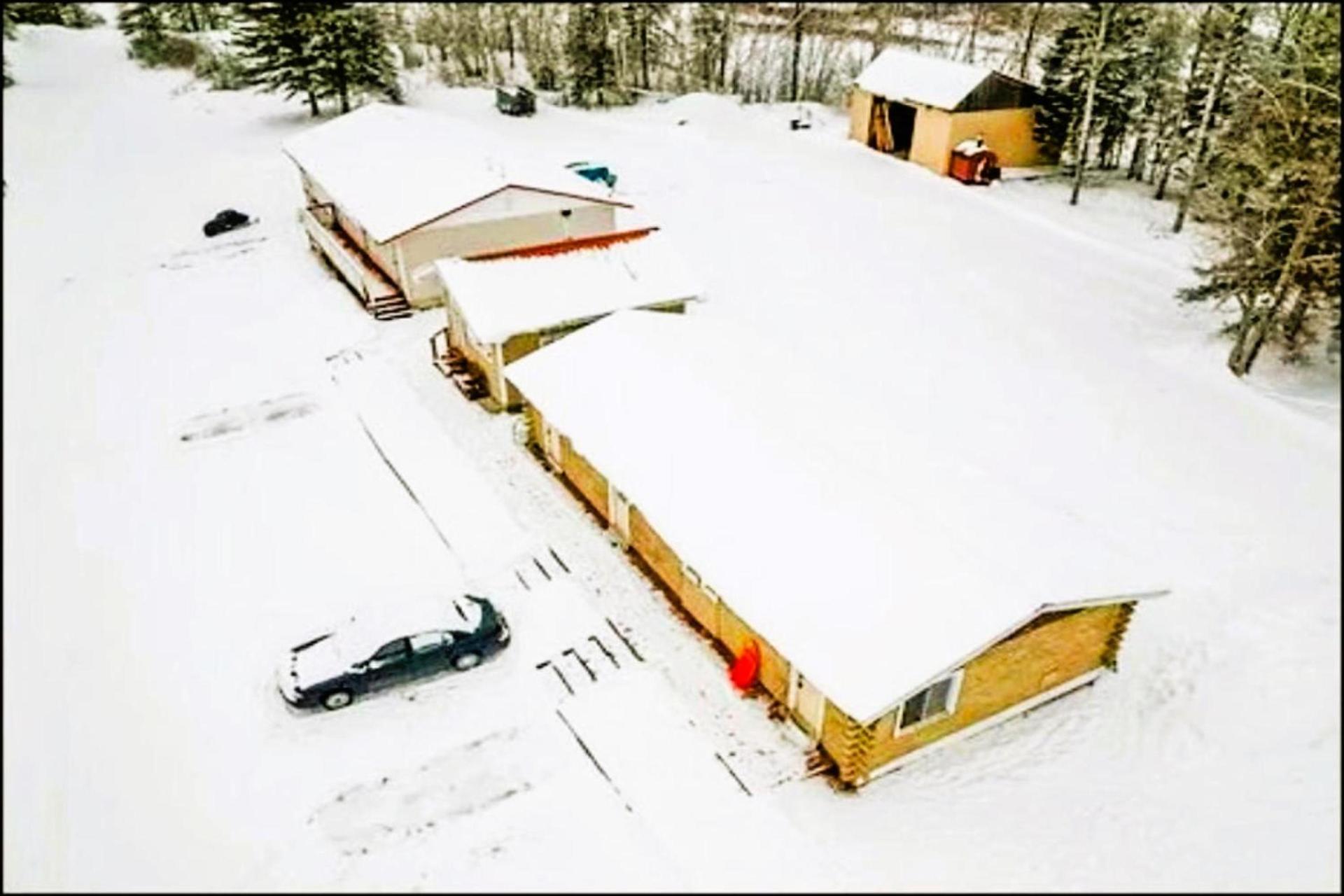 Love Hotels St John River by OYO at Fort Kent ME photo 7