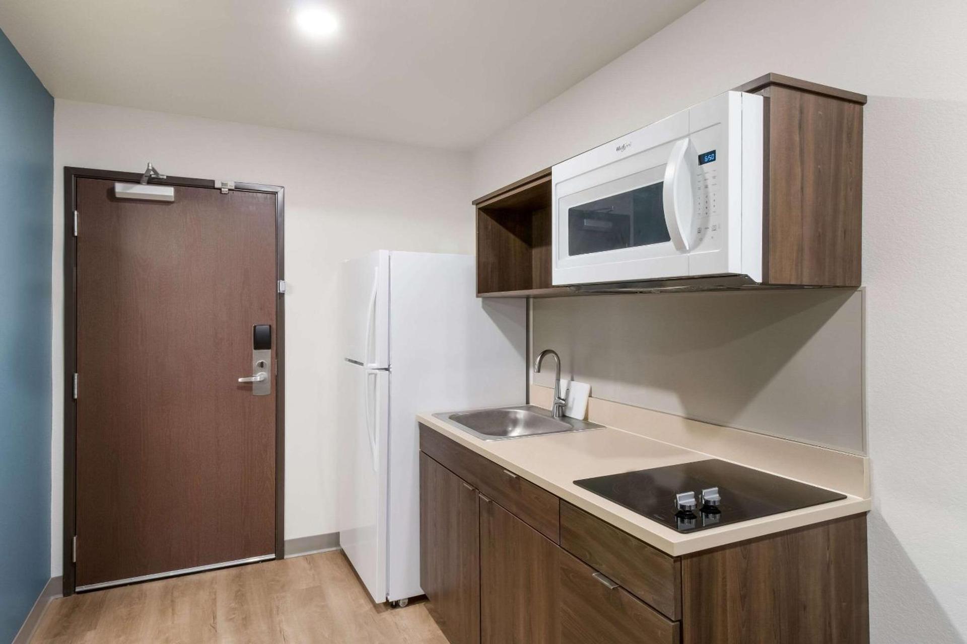 WoodSpring Suites Mesa Chandler photo 10