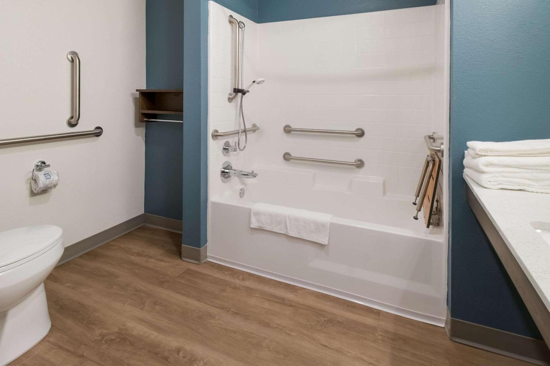 WoodSpring Suites Mesa Chandler photo 13