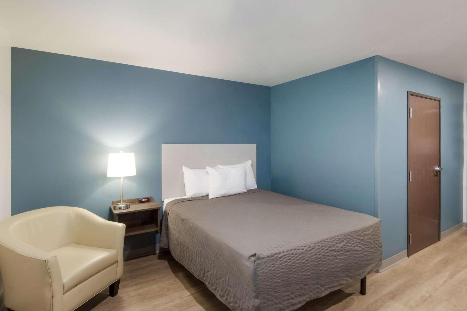 WoodSpring Suites Mesa Chandler photo 17