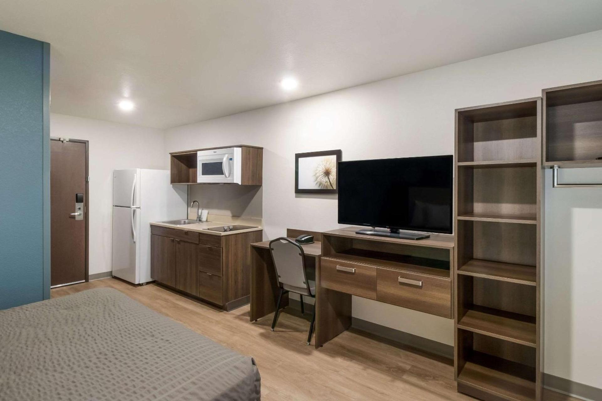 WoodSpring Suites Mesa Chandler photo 19
