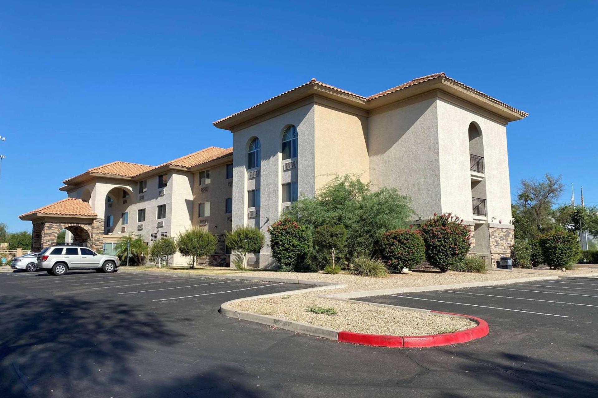 Wingate by Wyndham Chandler Phoenix photo 27