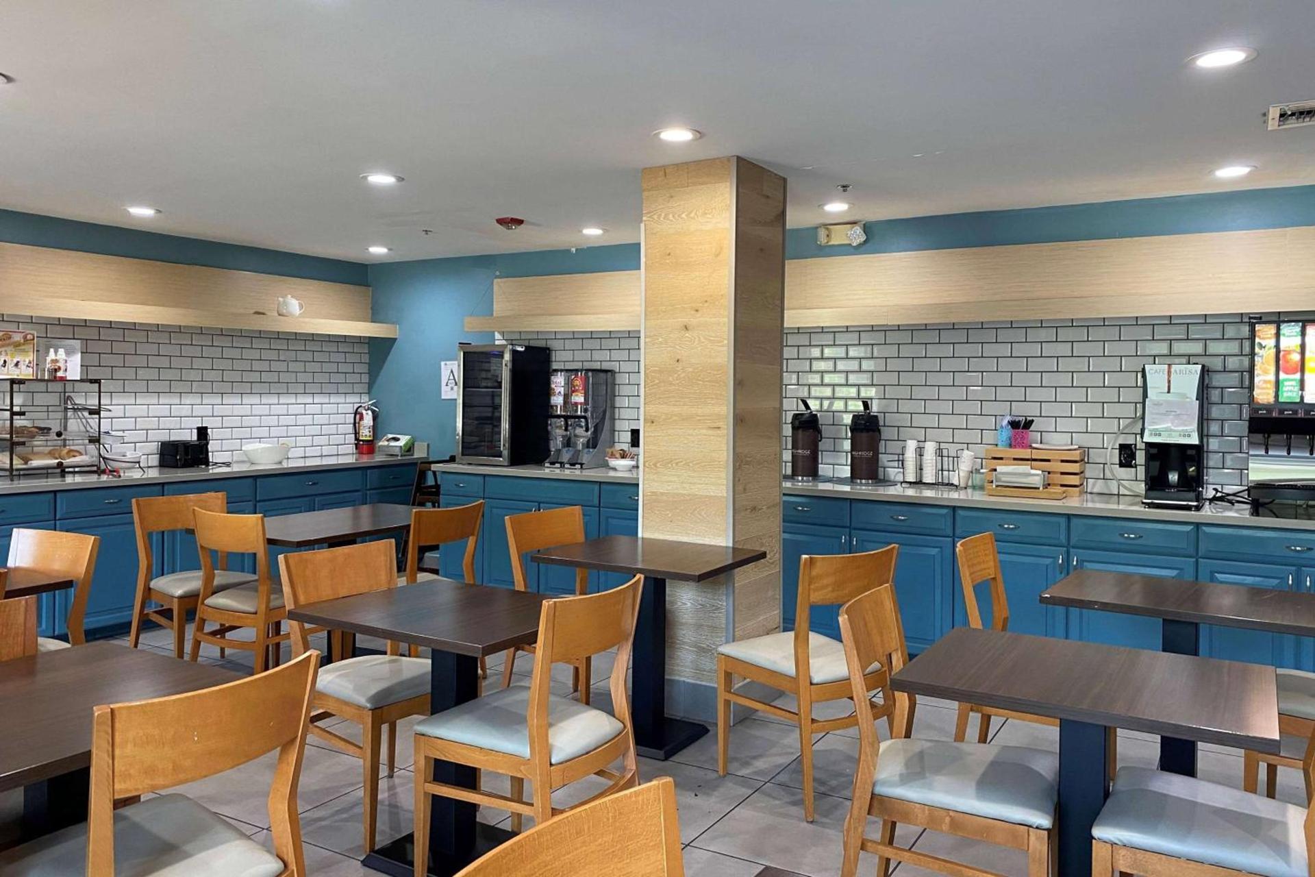 Wingate by Wyndham Chandler Phoenix photo 5