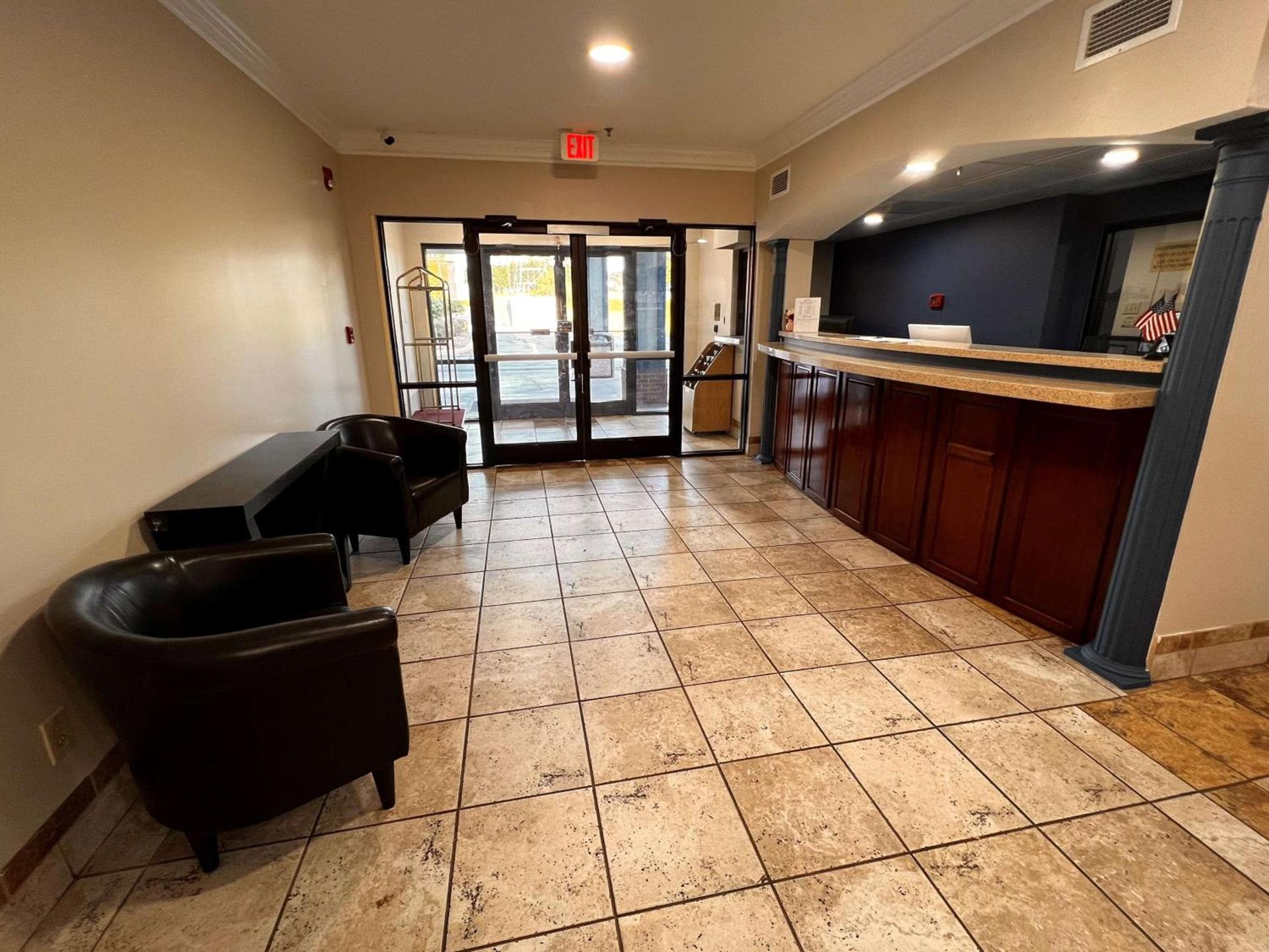 SureStay Hotel by Best Western Morganton photo 2