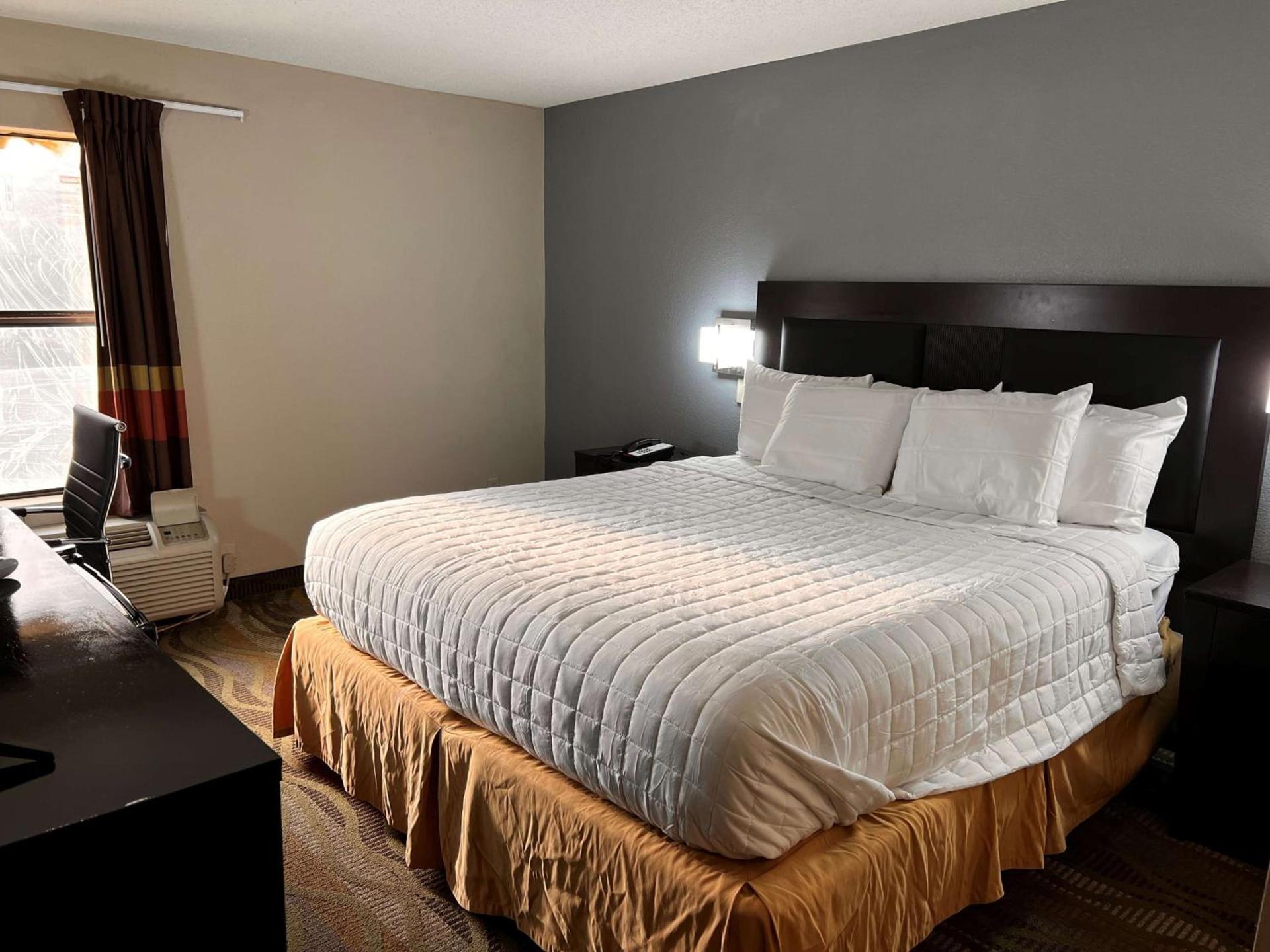 SureStay Hotel by Best Western Morganton photo 4