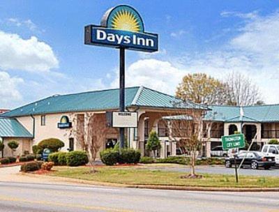 Days Inn by Wyndham Thomaston photo 2