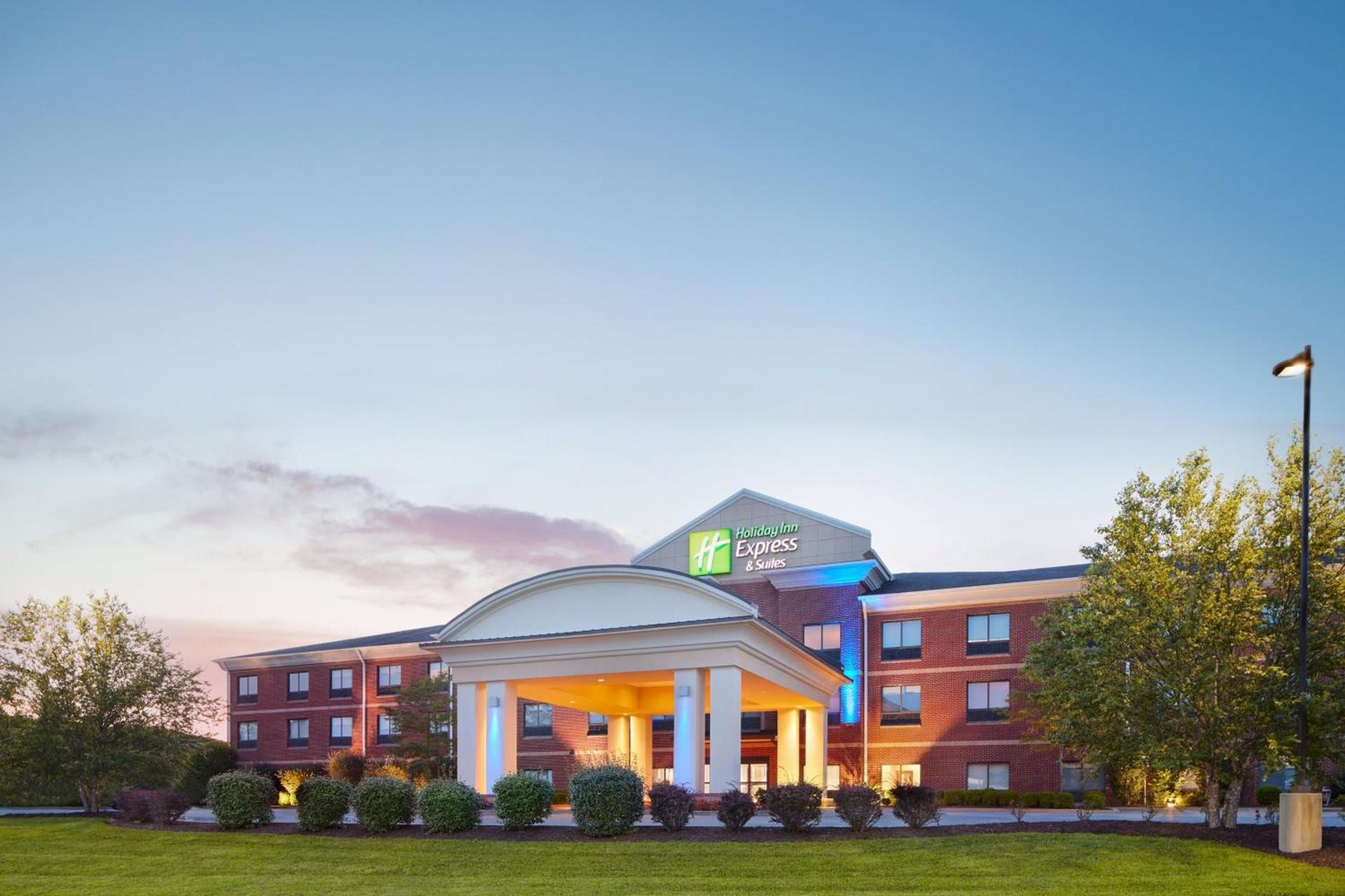 Holiday Inn Express & Suites Bridgeport by IHG — hotel in Bridgeport
