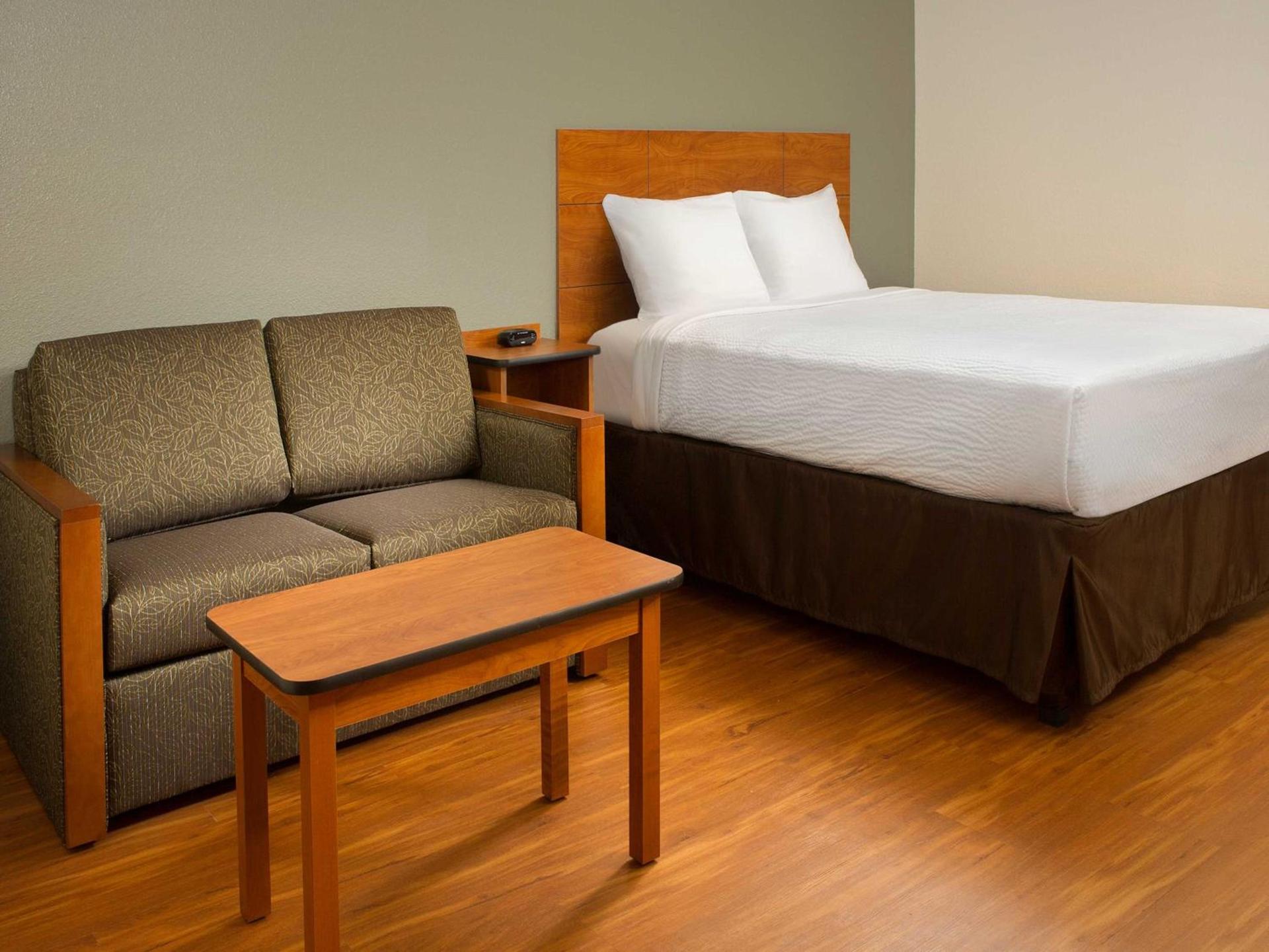 Extended Stay America Select Suites - Lake Worth photo 40