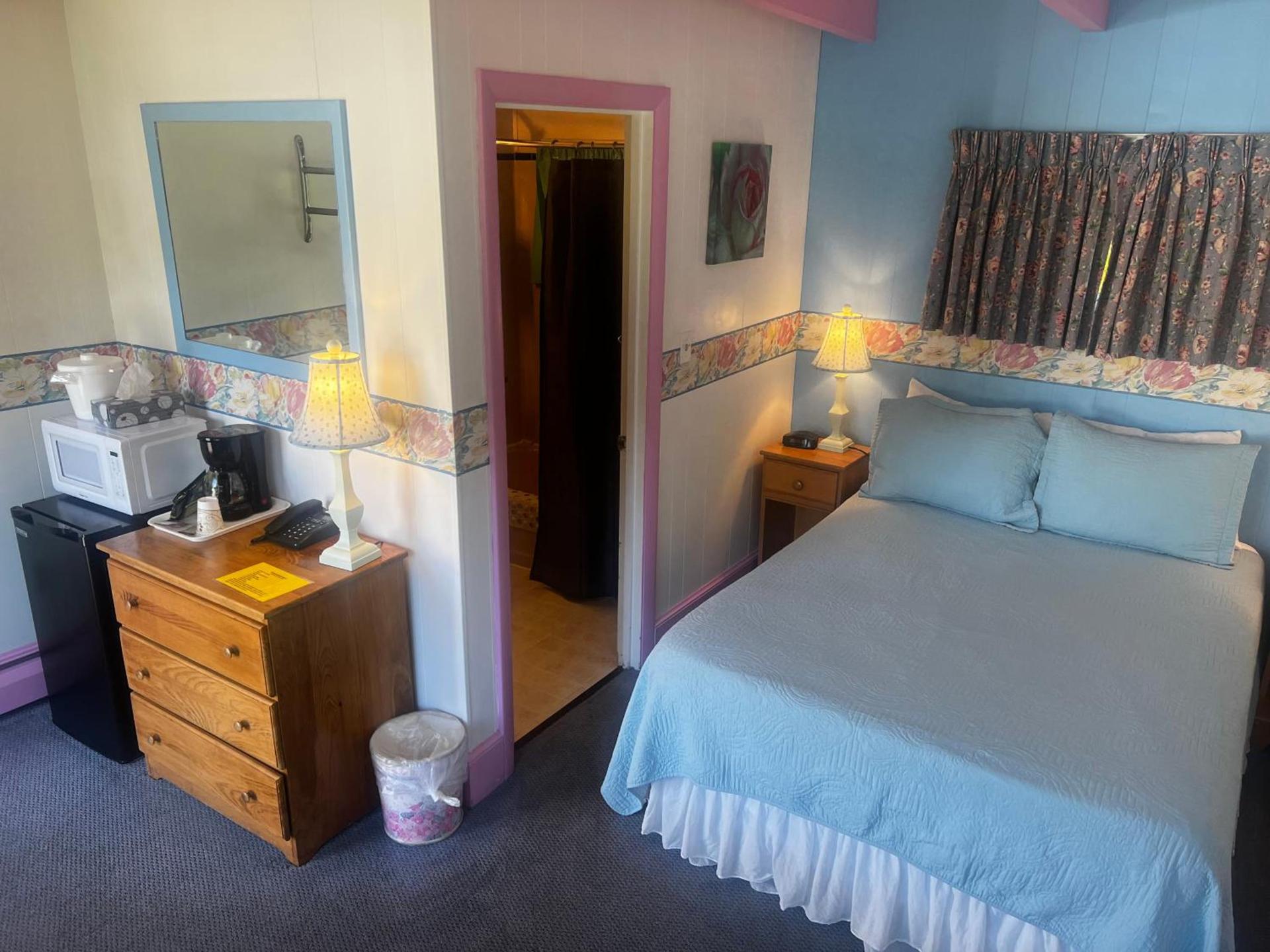 Claddagh Motel & Suites photo 57