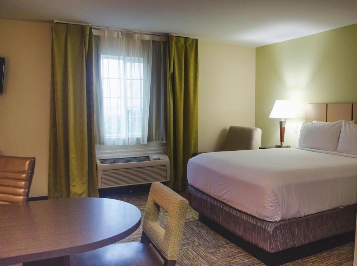 Candlewood Suites Houston Medical Center by IHG photo 8