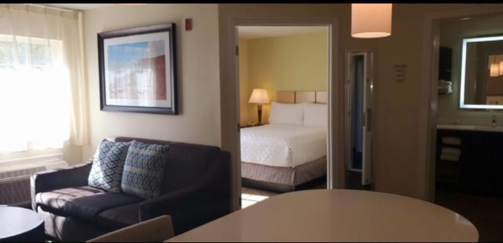 Candlewood Suites Houston Medical Center by IHG photo 2