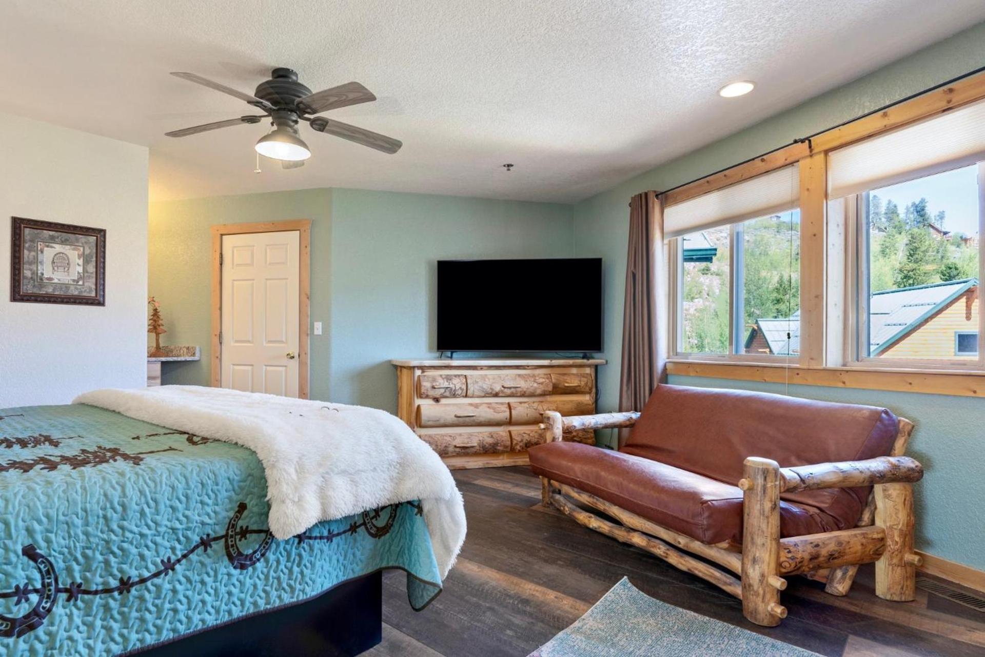 Gateway Inn photo 60