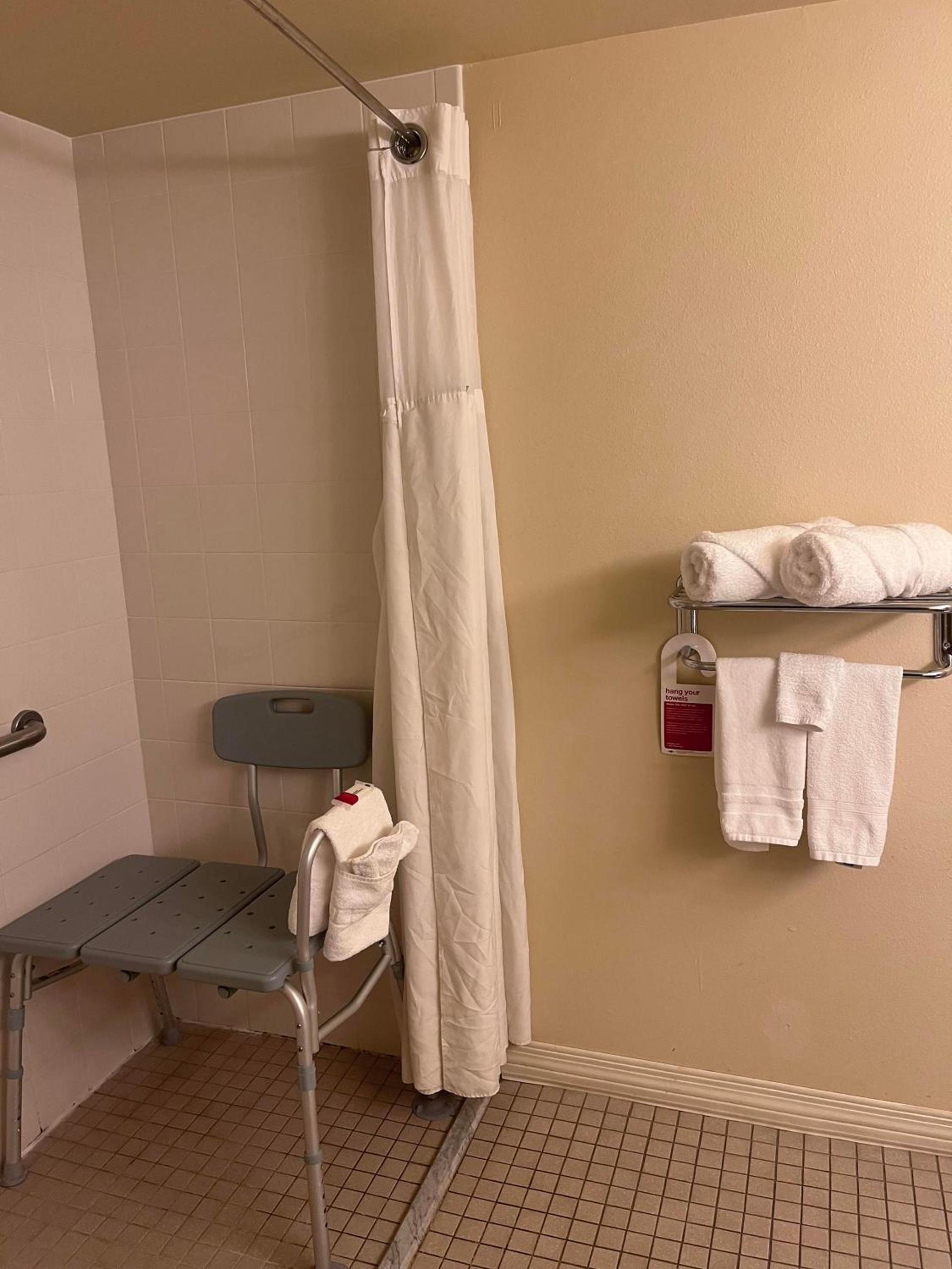 Ramada Downtown by Wyndham Anchorage photo 31