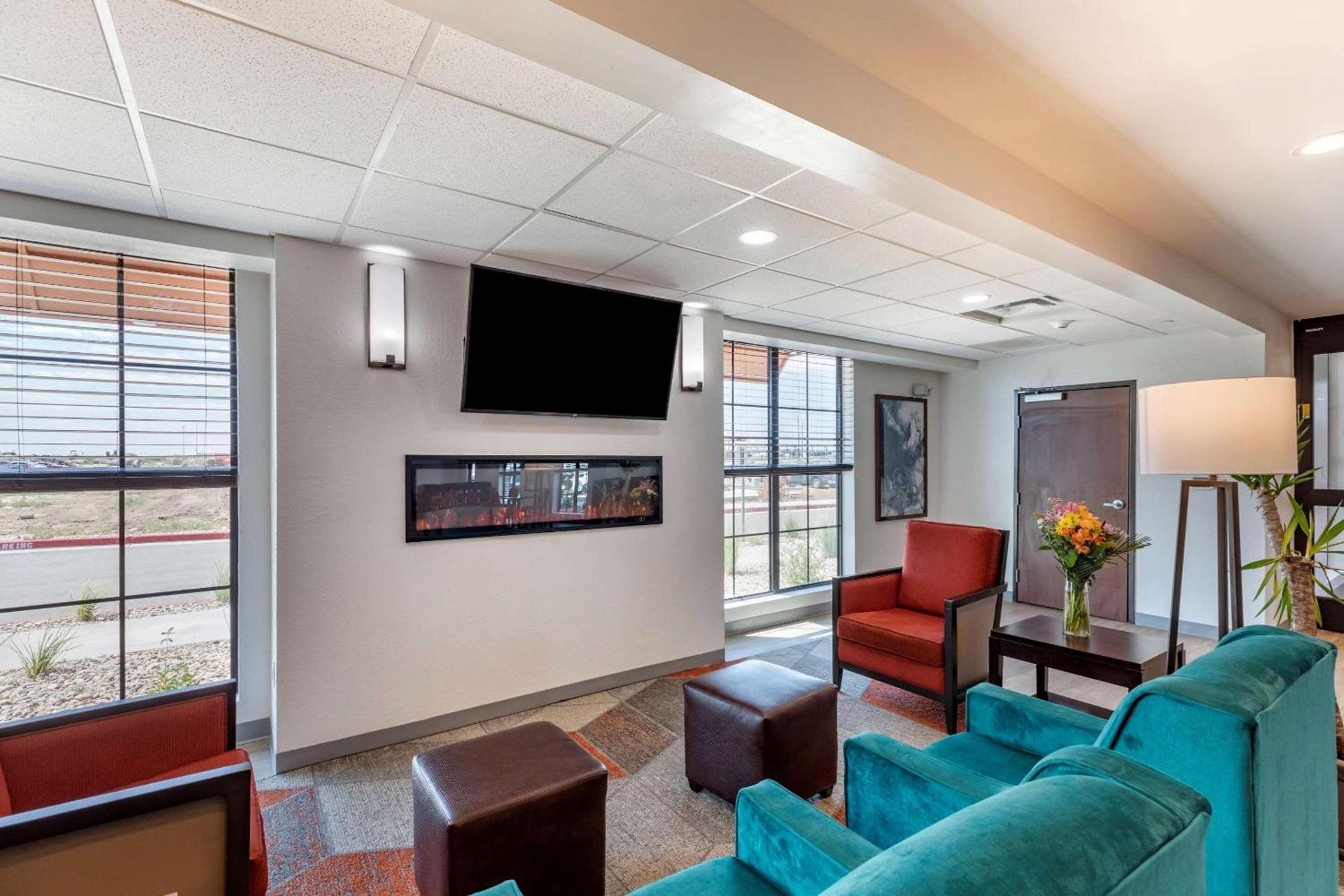 Comfort Inn & Suites Bennett photo 4