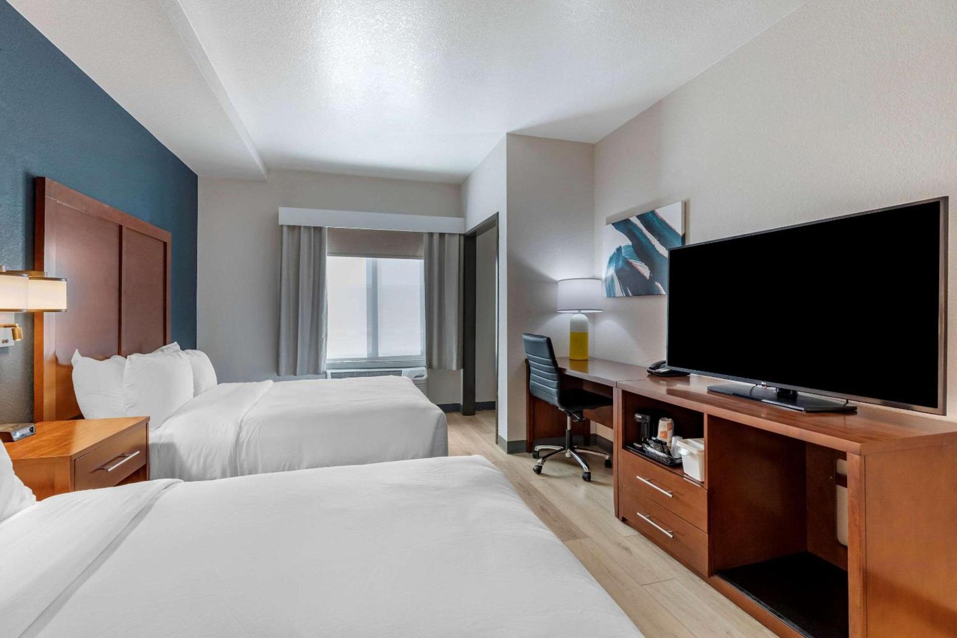 Comfort Inn & Suites Bennett photo 18