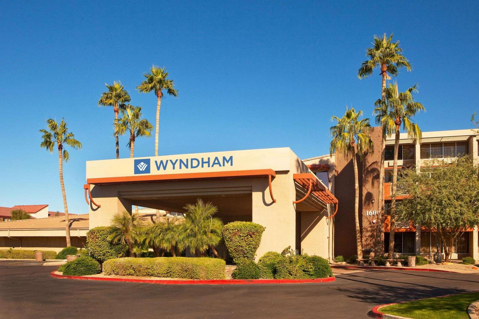 Wyndham Phoenix Airport - Tempe photo 1