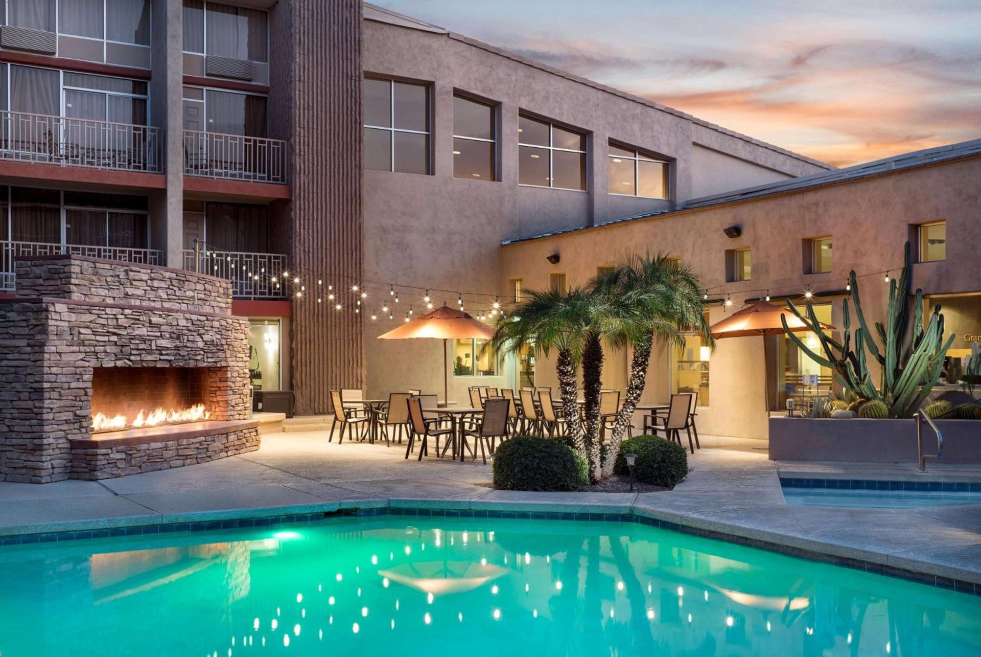 Wyndham Phoenix Airport - Tempe photo 5