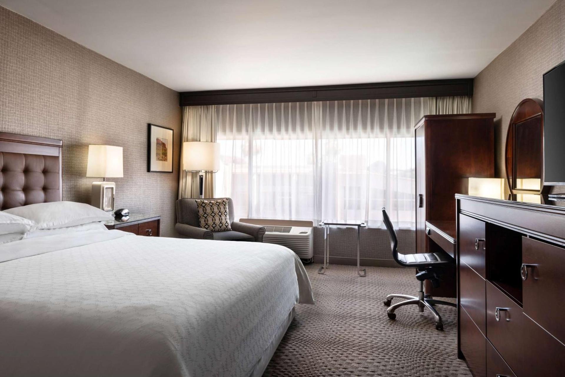 Wyndham Phoenix Airport - Tempe photo 9