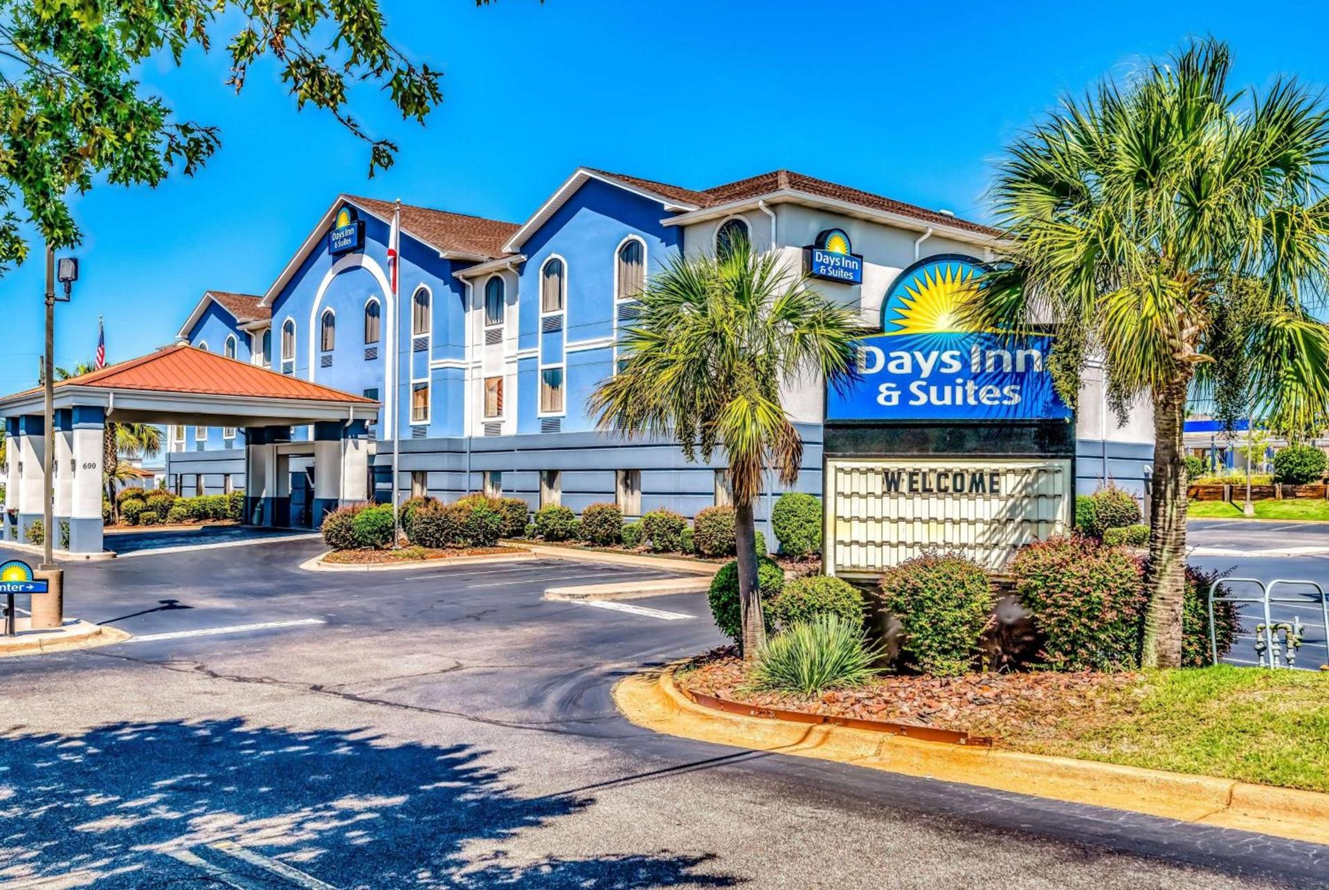 Days Inn & Suites by Wyndham Prattville-Montgomery — hotel in Prattville