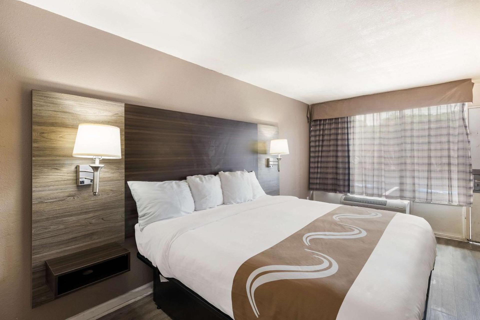 Quality Inn Gastonia East photo 9