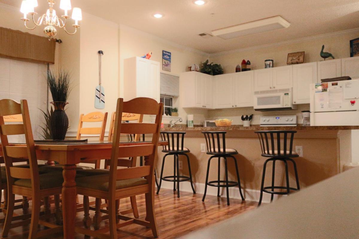 Myrtlewood Condos photo 45