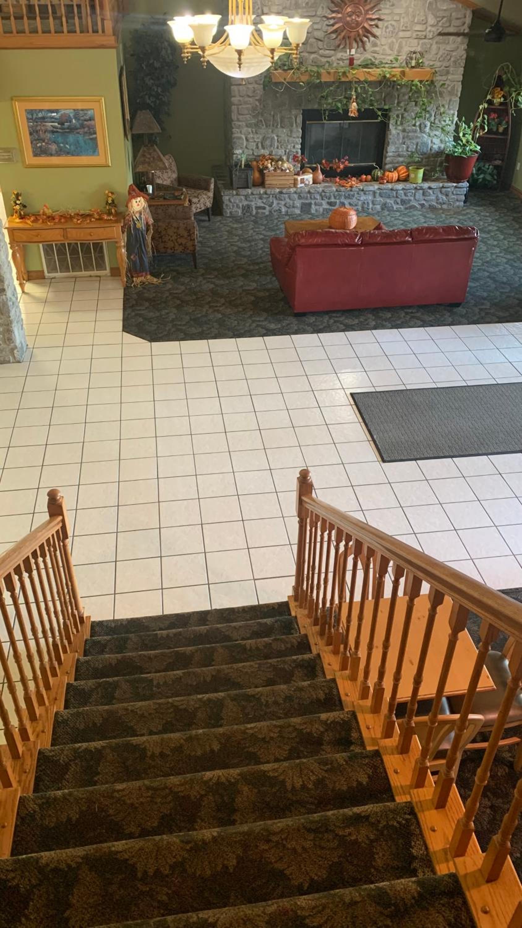 Regency Inn and Suites photo 9