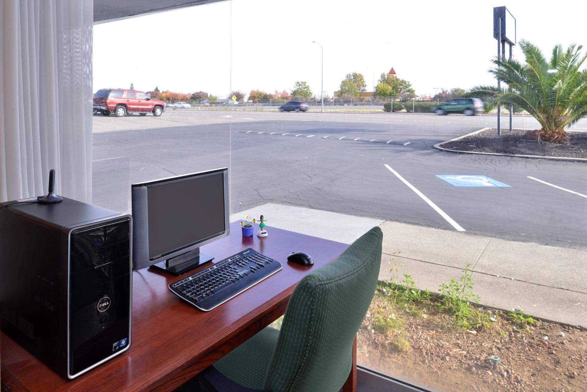 Americas Best Value Inn Vacaville photo 13