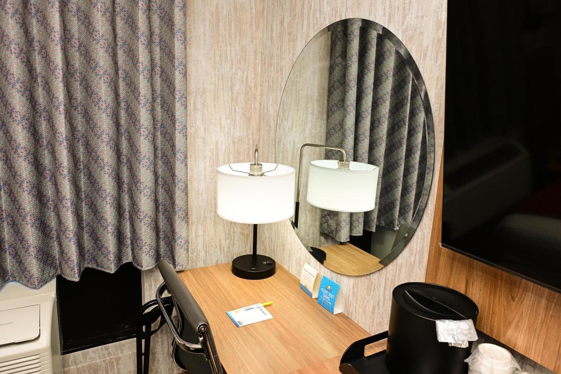 Days Inn by Wyndham Bronx NYC photo 18