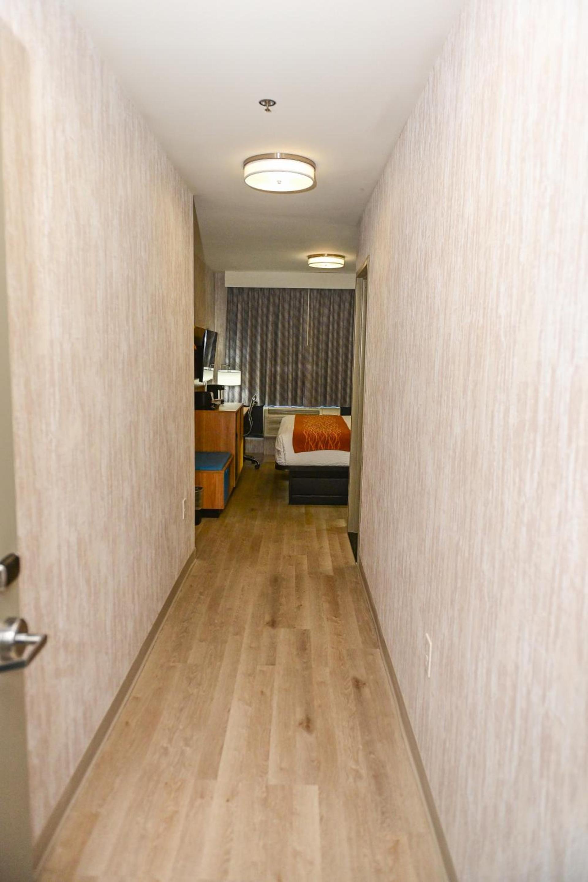 Days Inn by Wyndham Bronx NYC photo 22