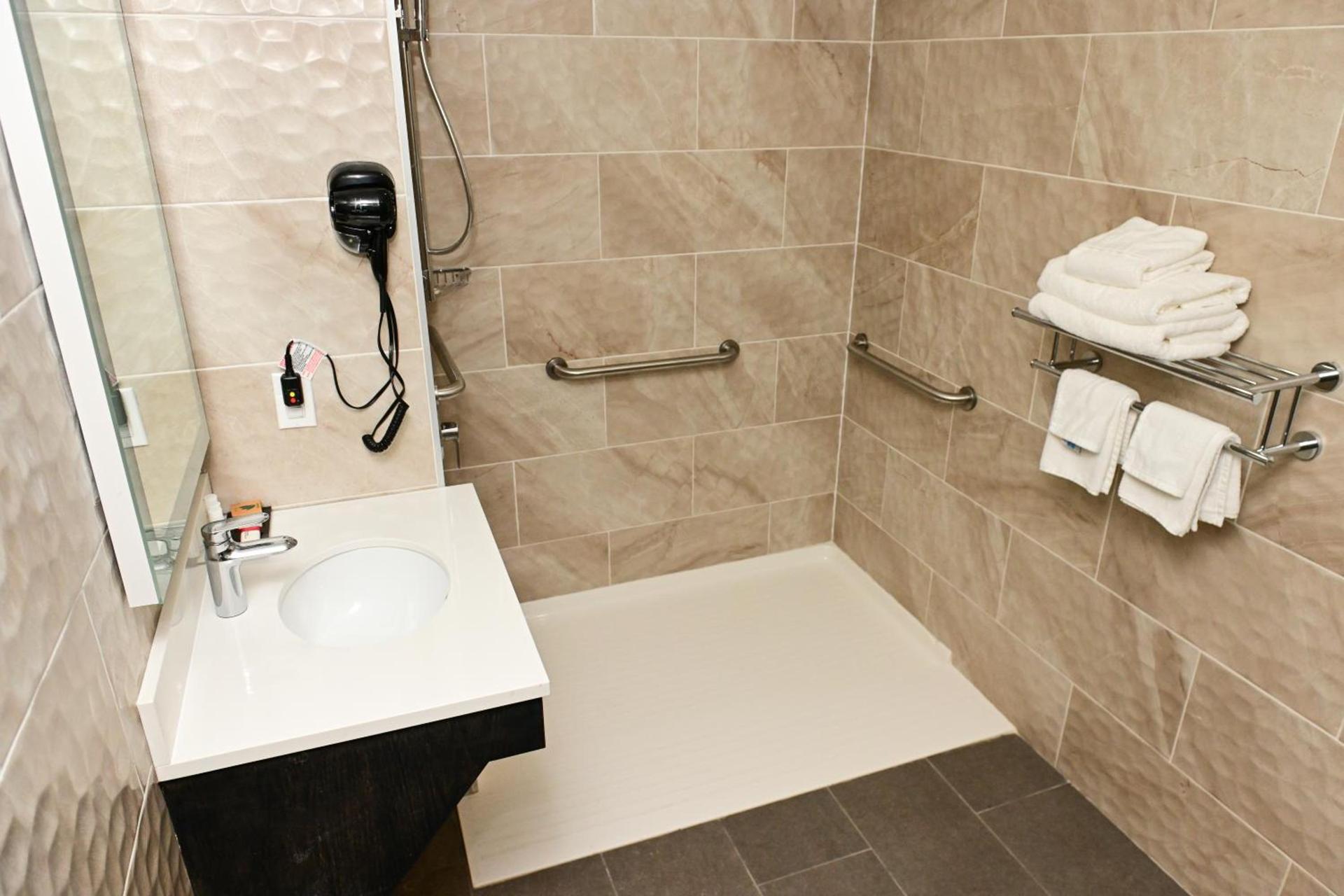 Days Inn by Wyndham Bronx NYC photo 20