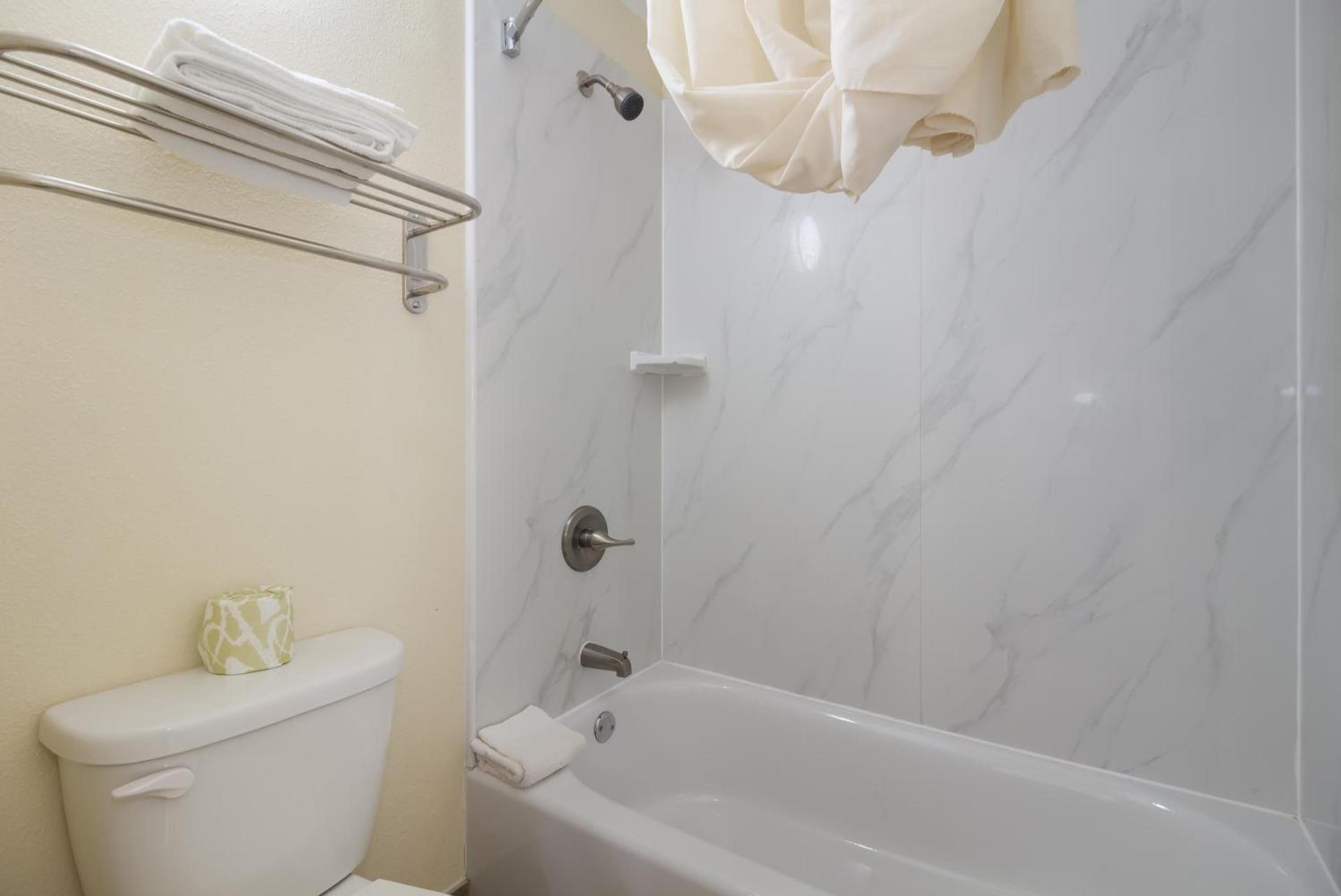 Suburban Studios Florence I-95 photo 30
