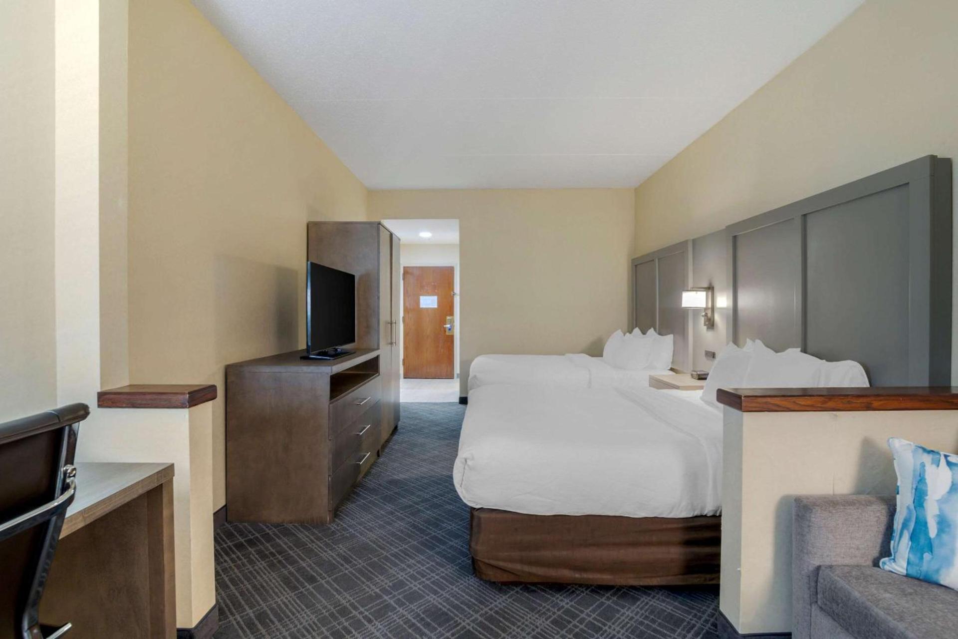 Comfort Inn Bismarck photo 15