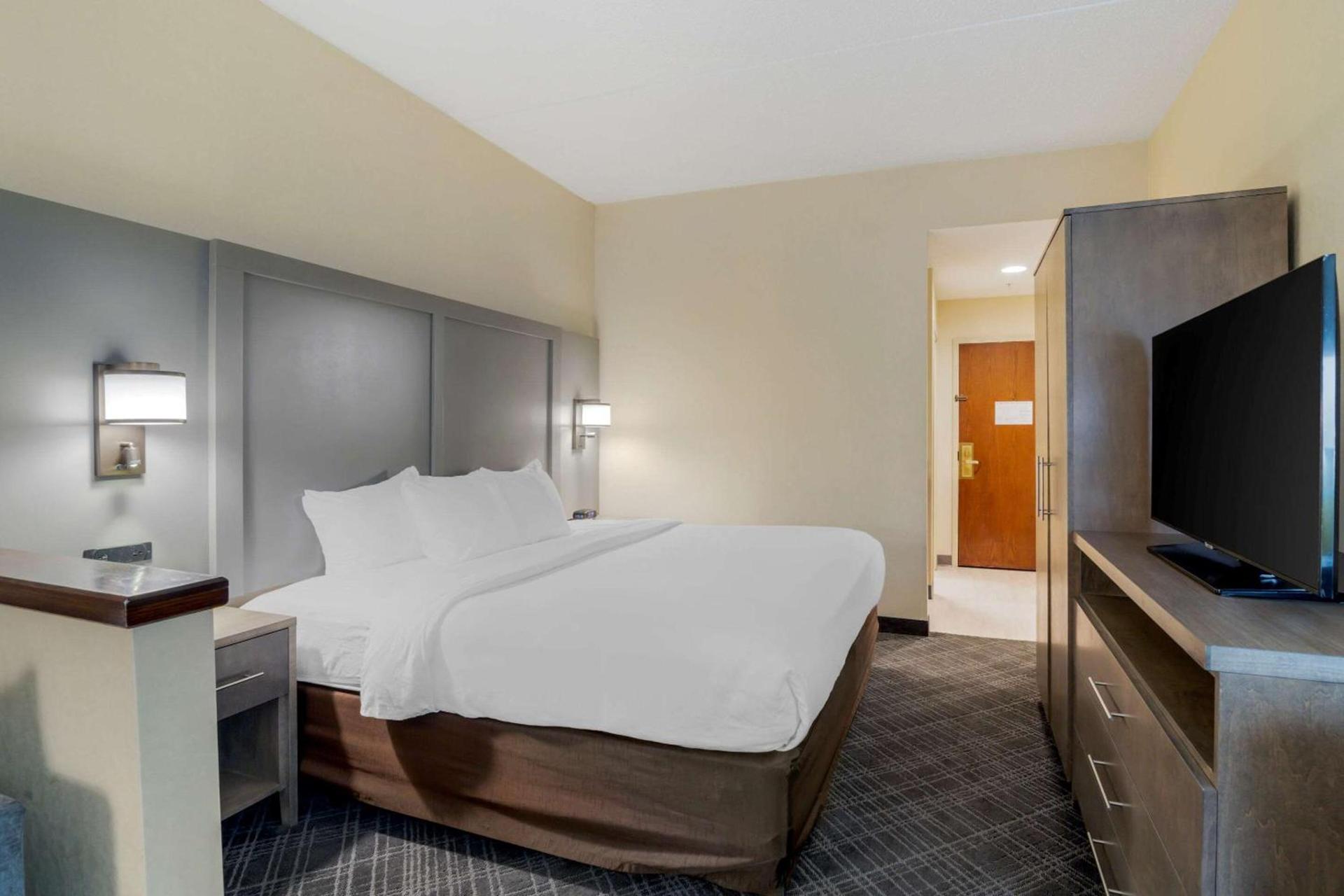 Comfort Inn Bismarck photo 19