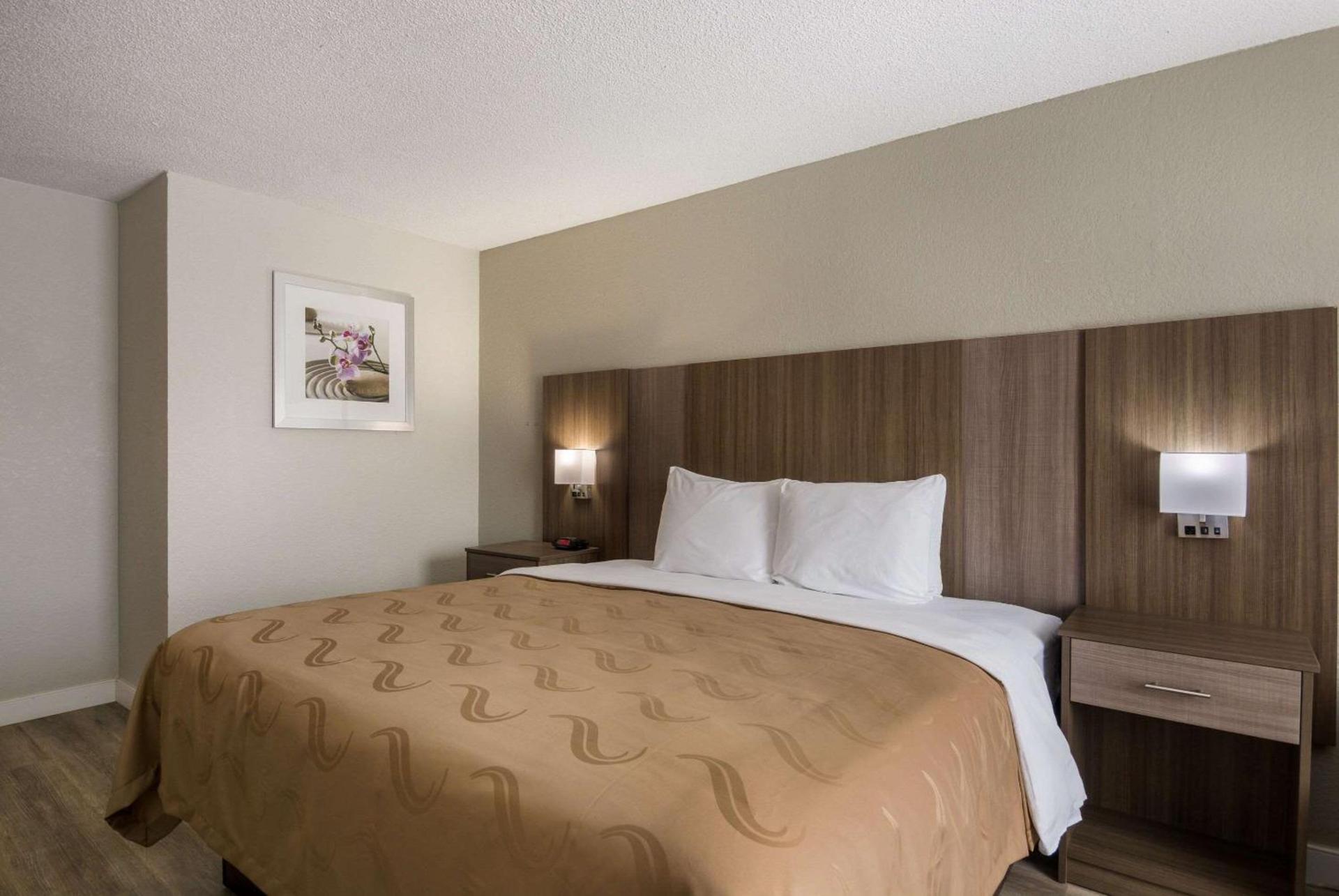 Quality Inn Emporia photo 23