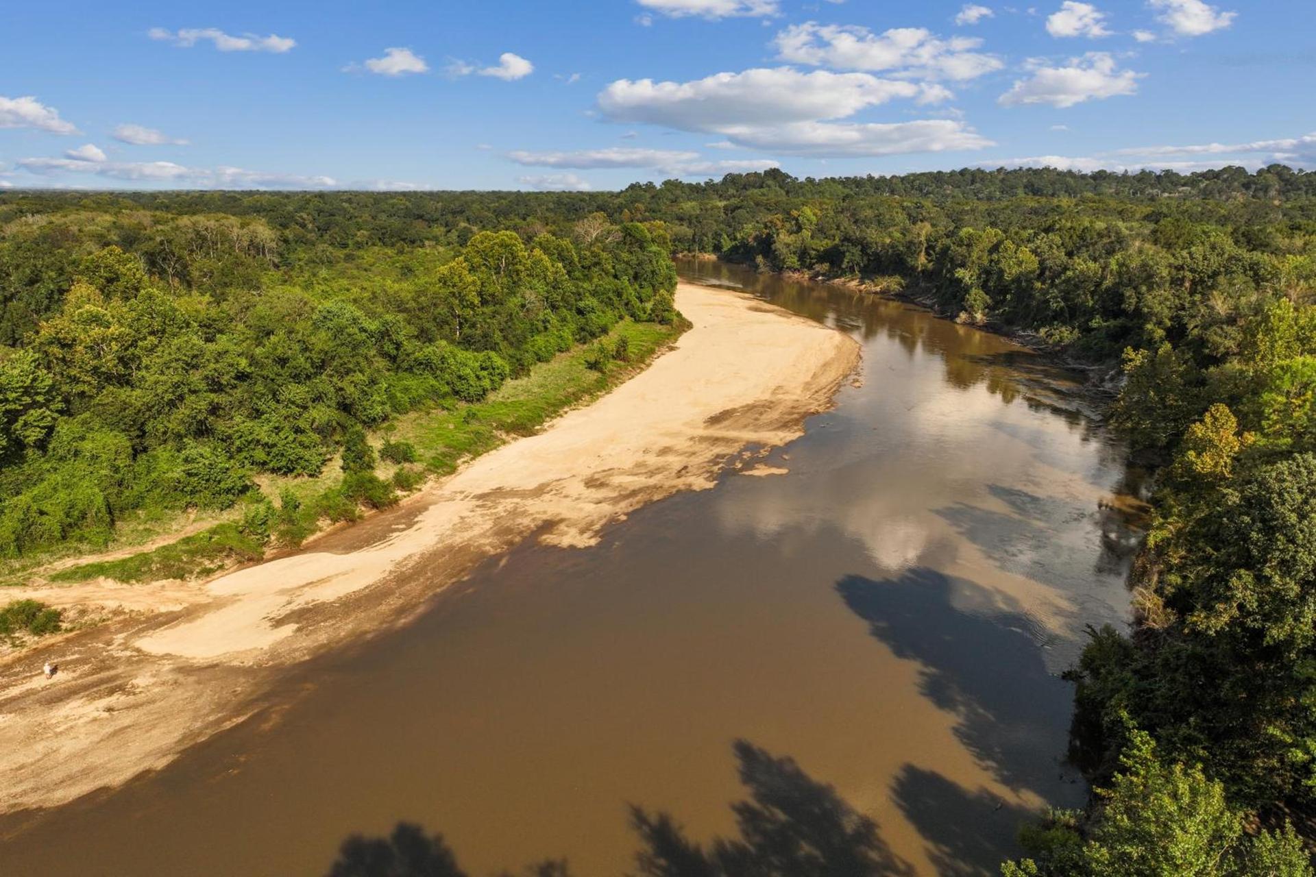 Whiskey on the River photo 6