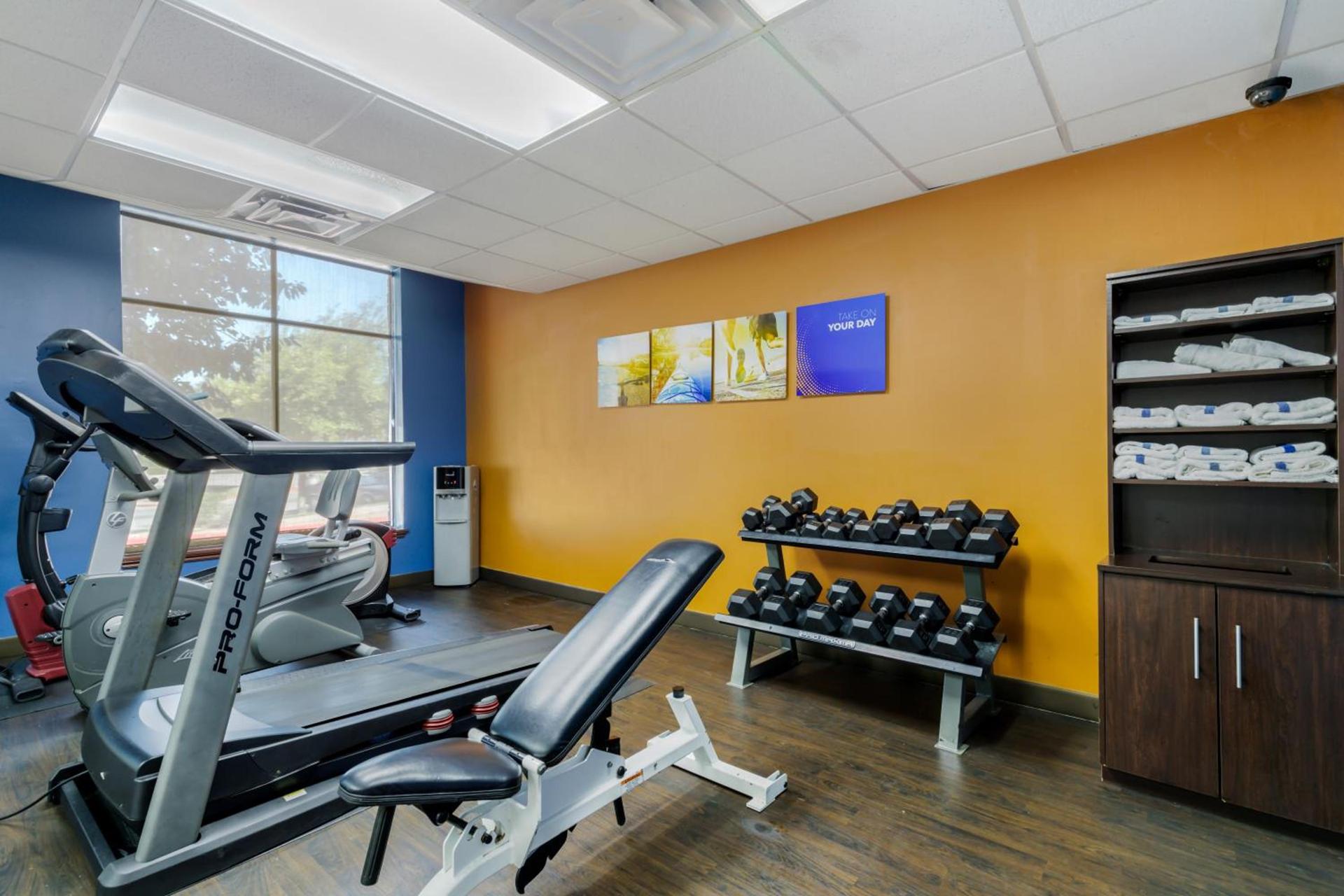 Comfort Suites Pflugerville - Austin North photo 11